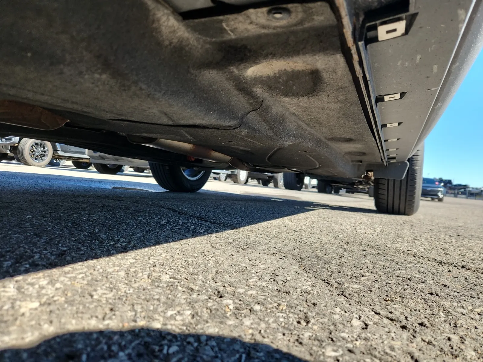 Undercarriage - Driver Photo