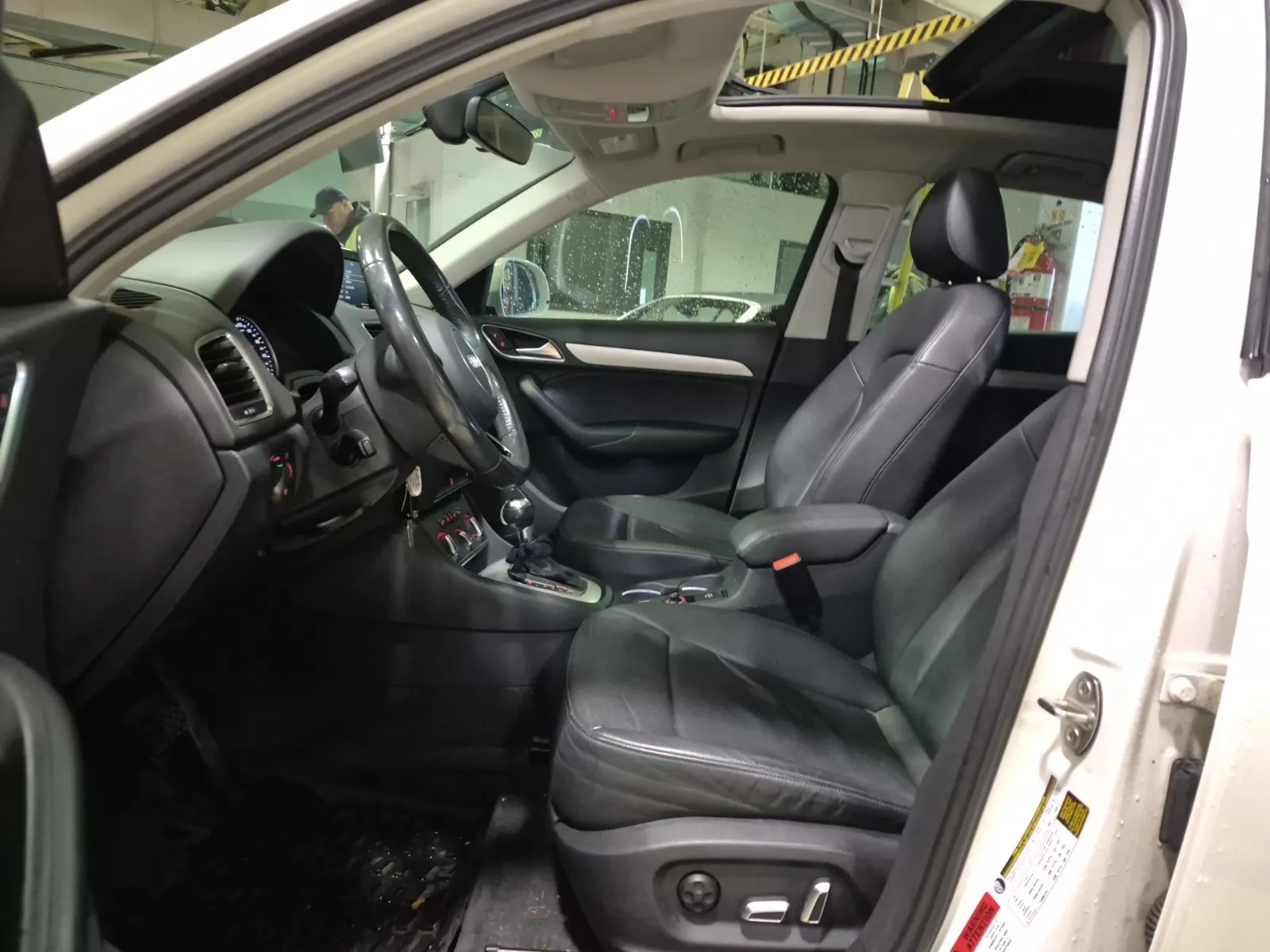 Front Interior Photo