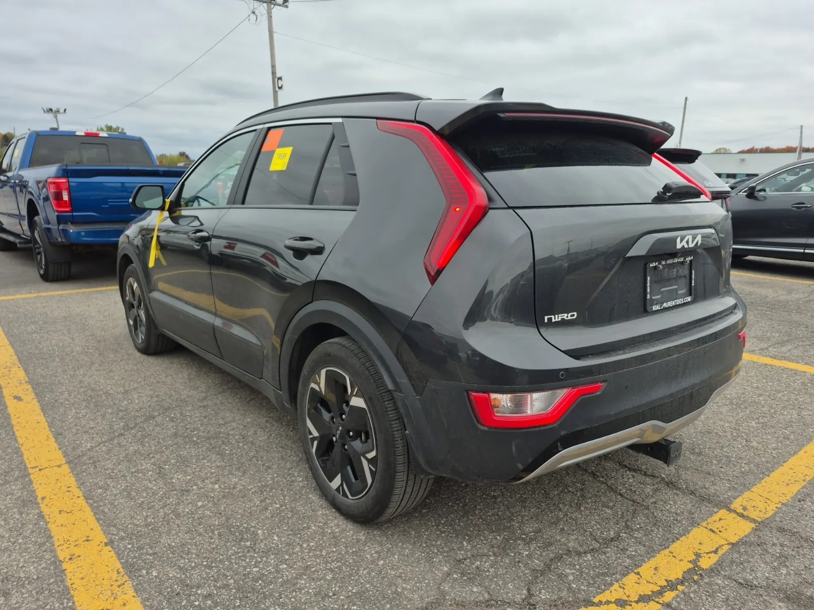 Driver Rear 3/4 Photo