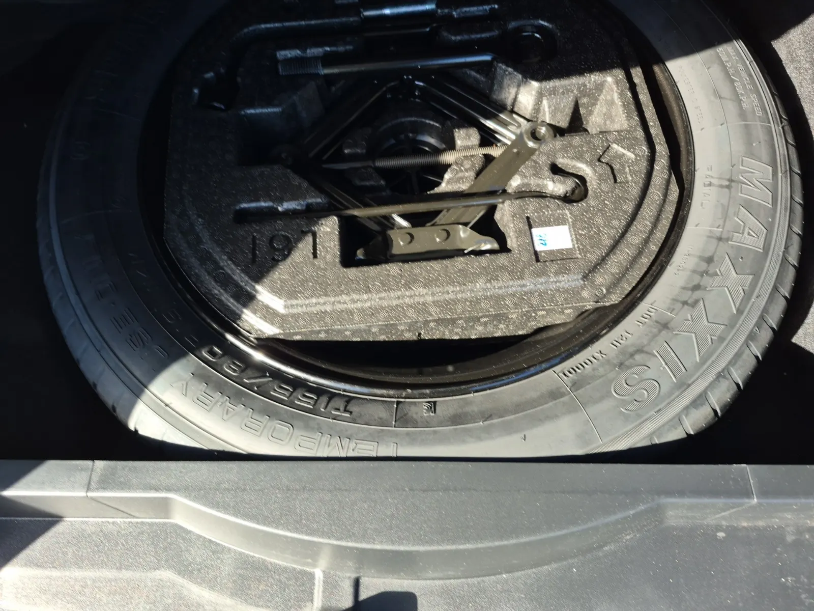 Spare Tire & Wheel Photo