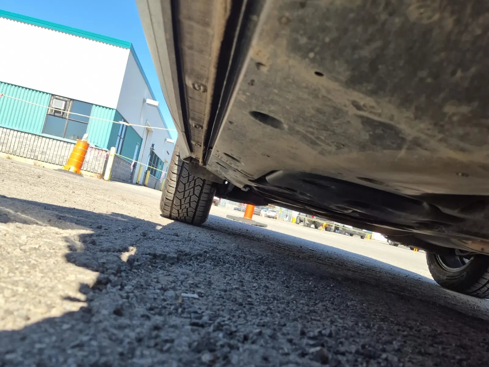 Undercarriage - Passenger Photo