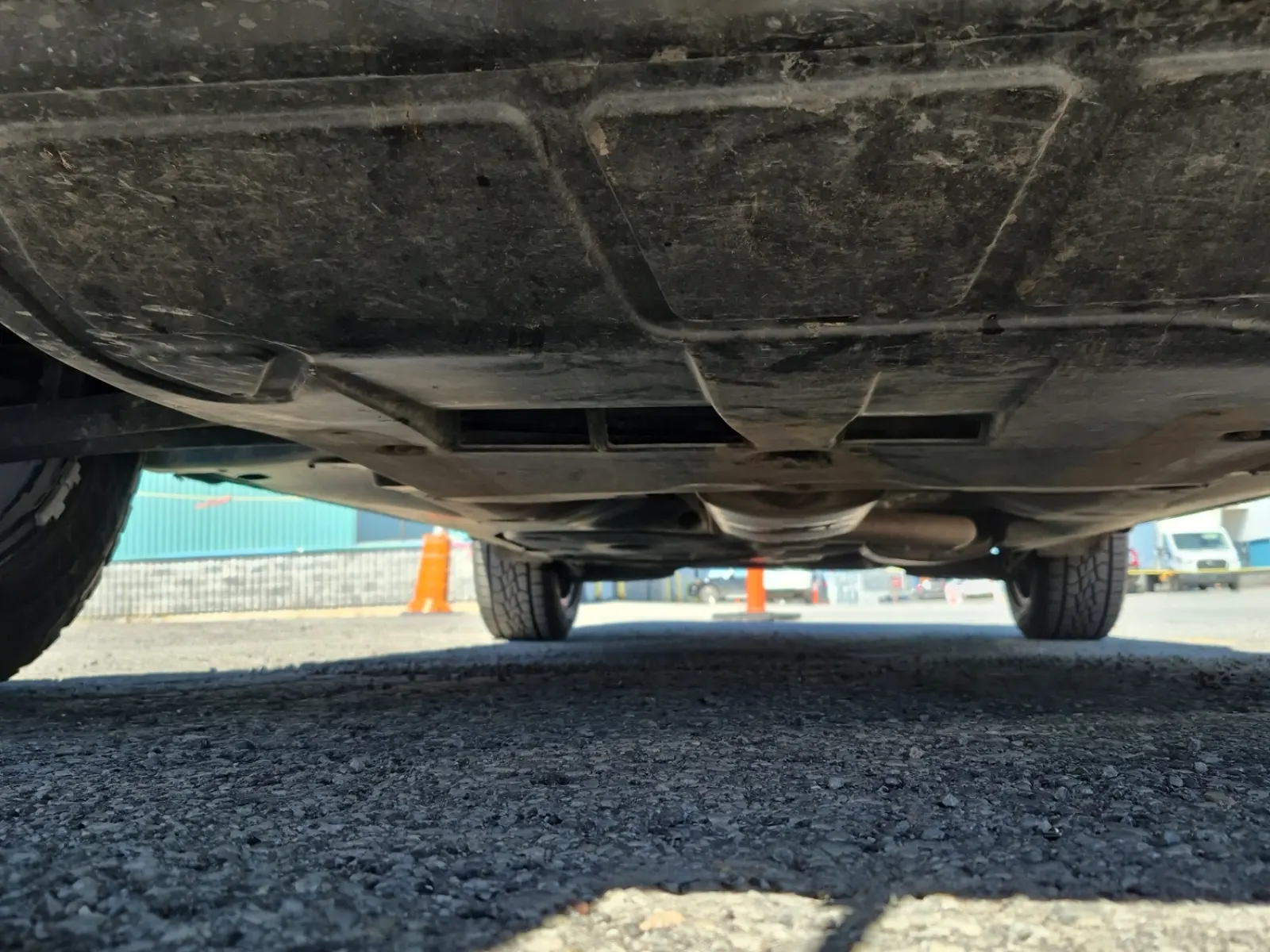 Undercarriage - Front Photo