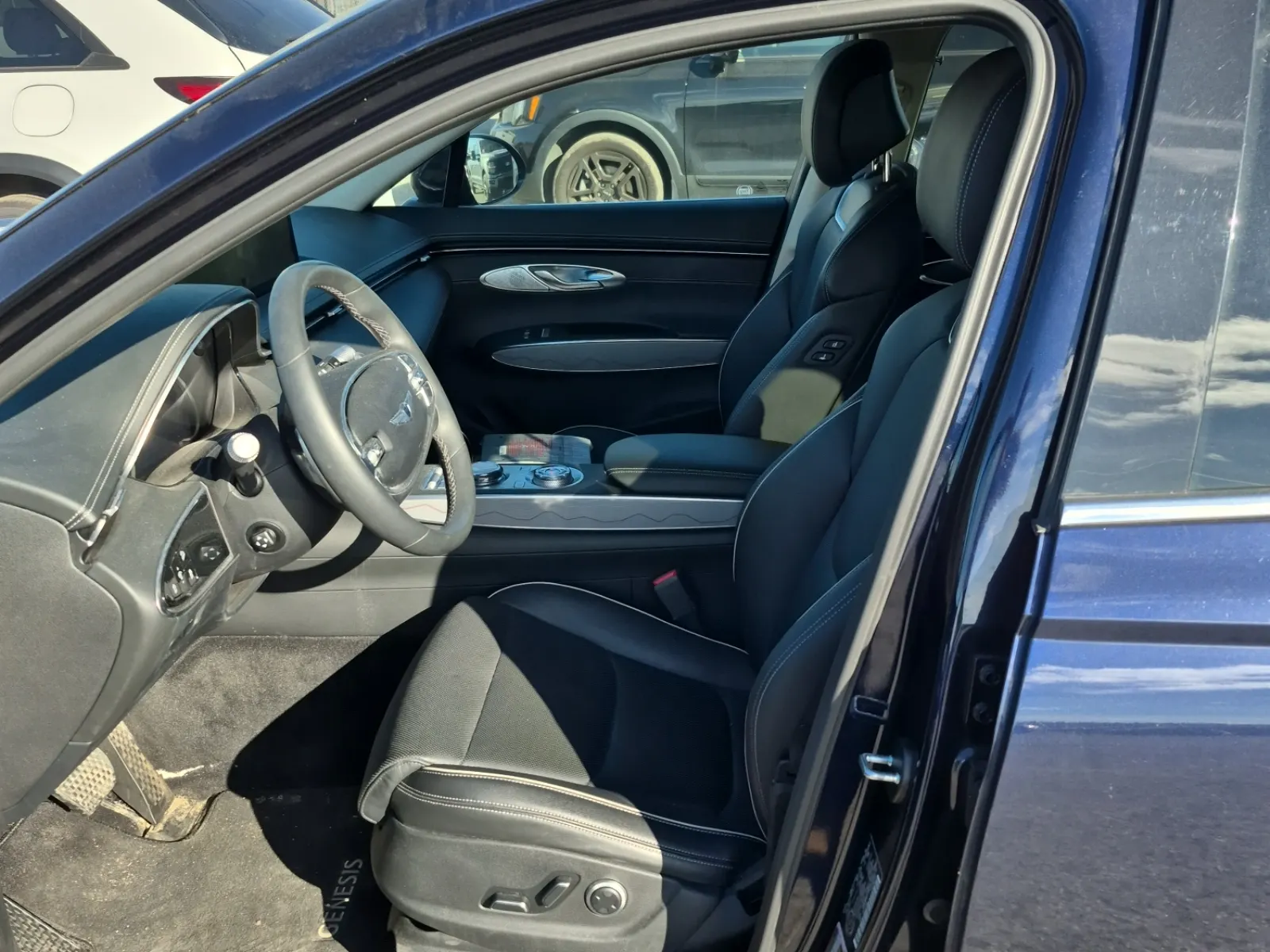 Front Interior Photo