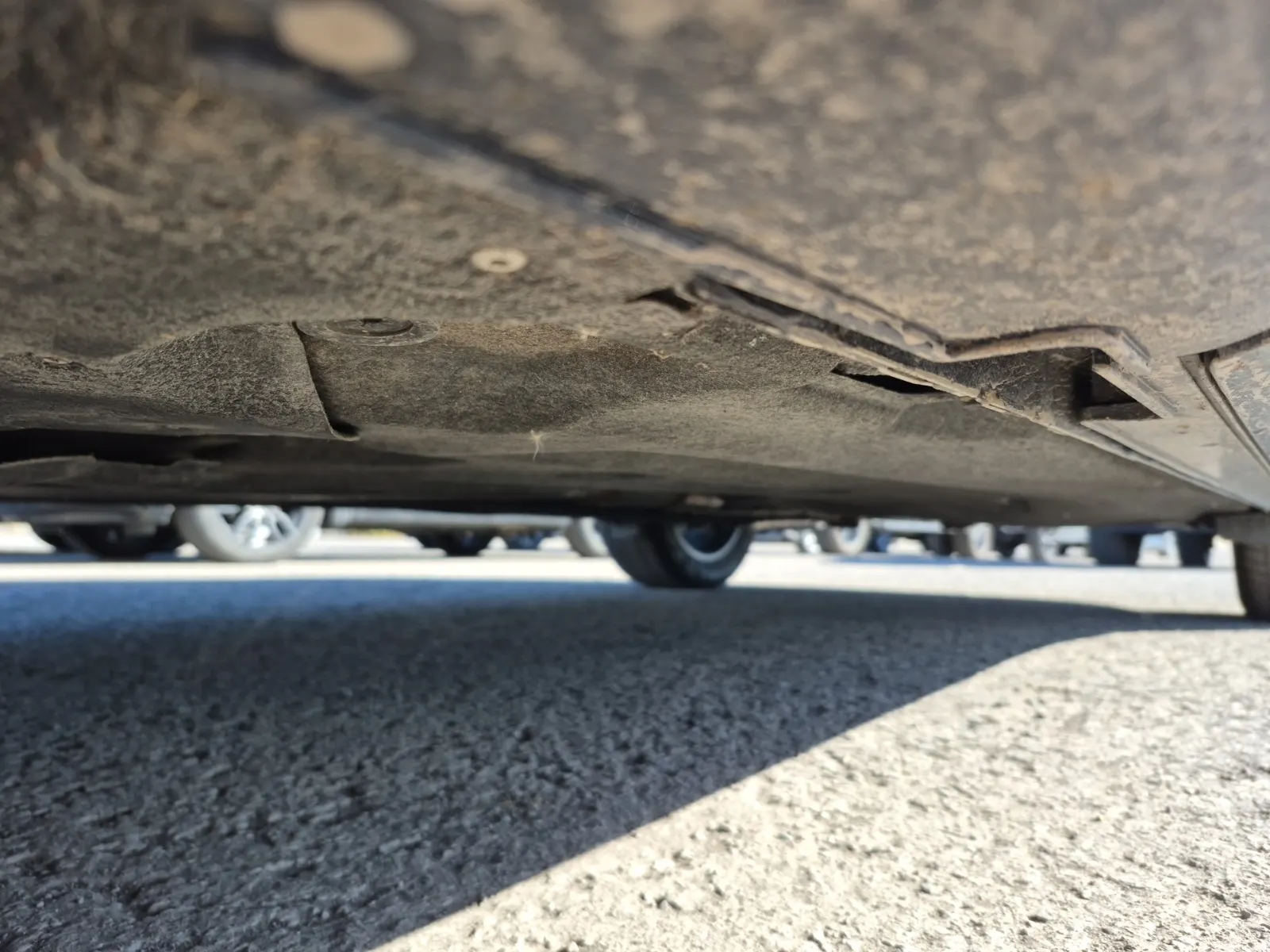 Undercarriage - Driver Photo