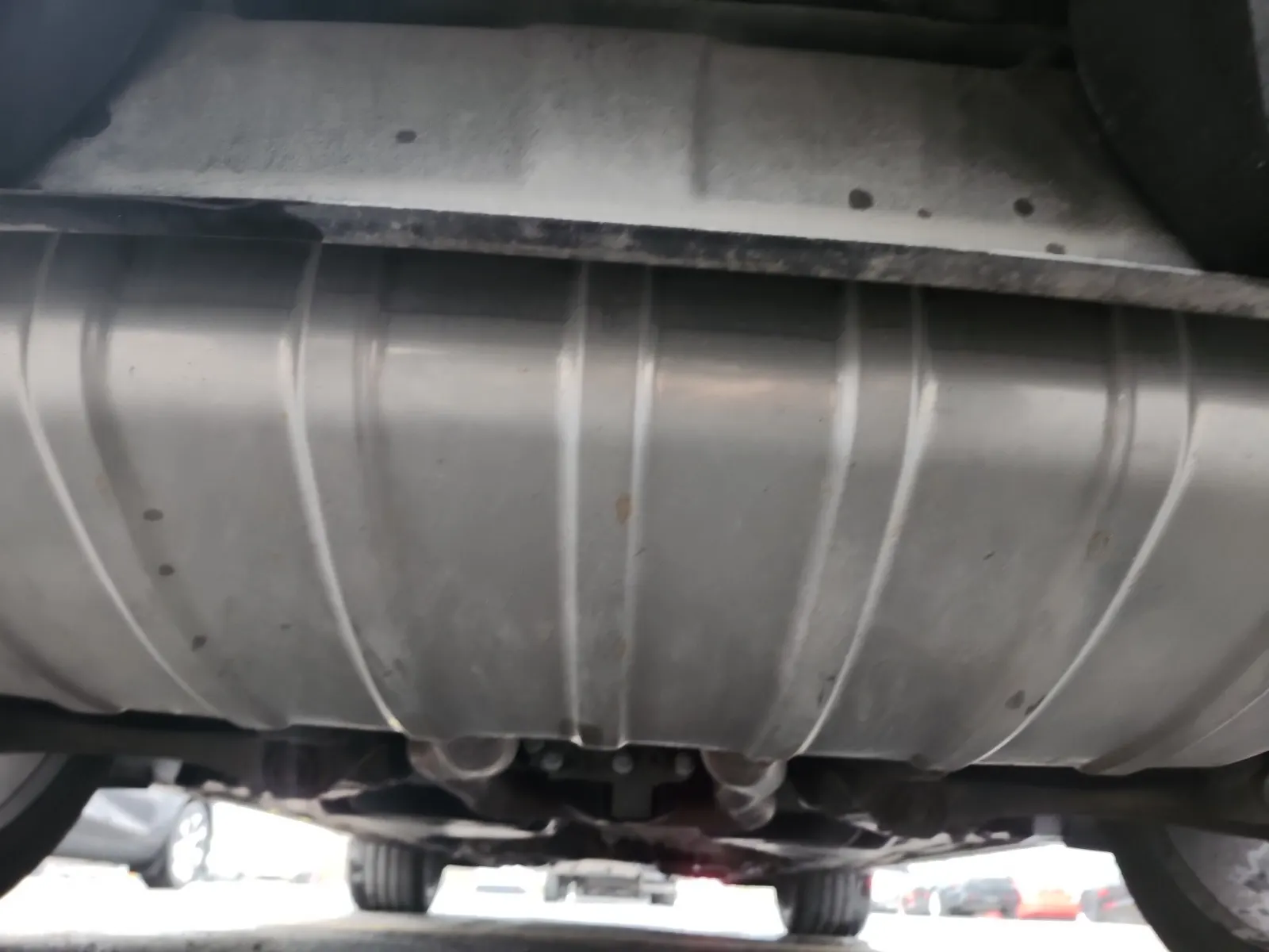 Undercarriage - Rear Photo