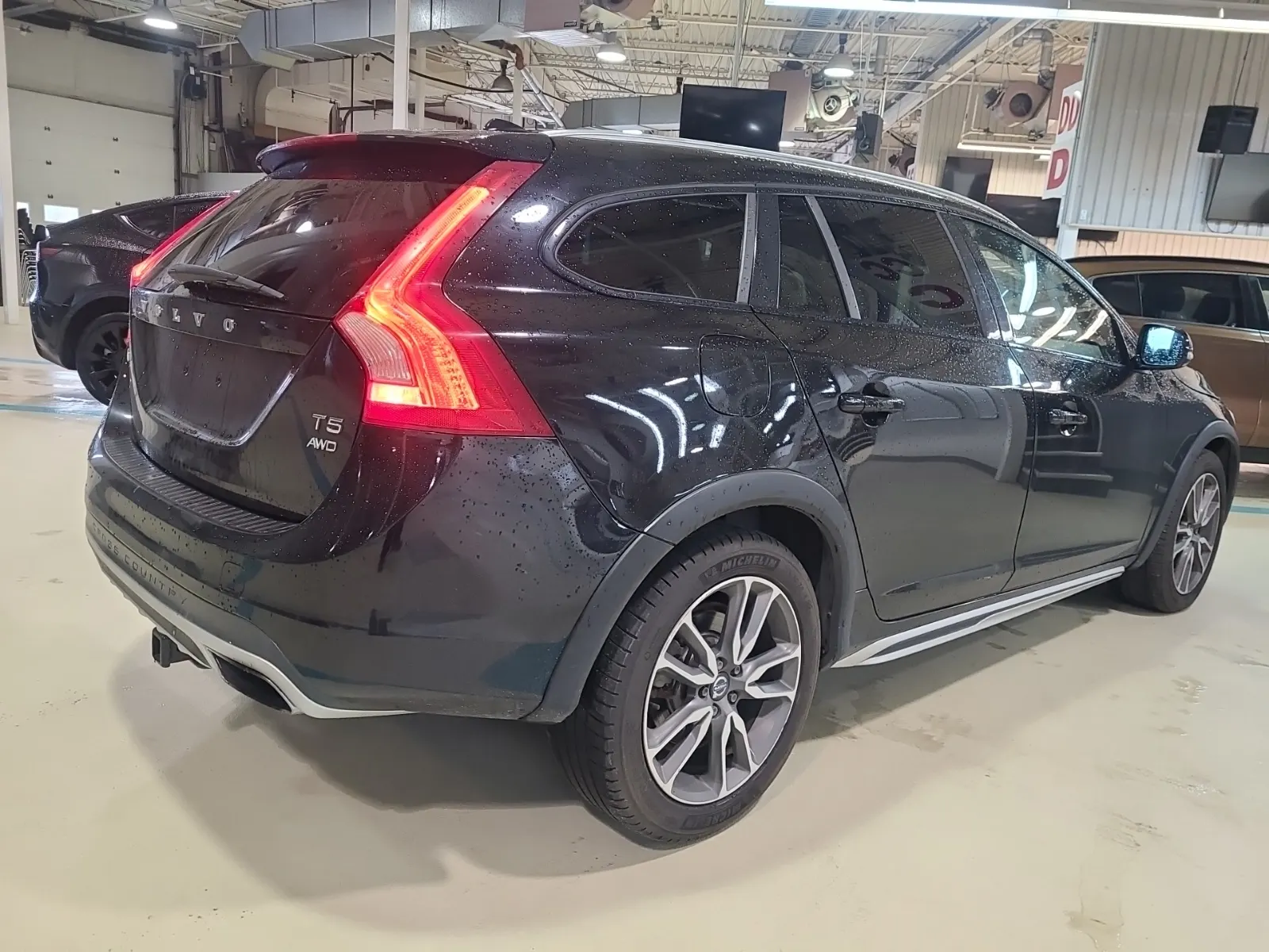 Passenger Rear 3/4 Photo