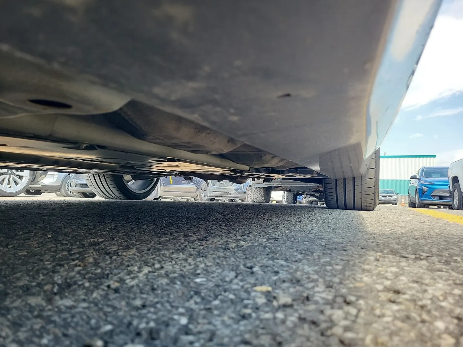 Undercarriage - Driver Photo