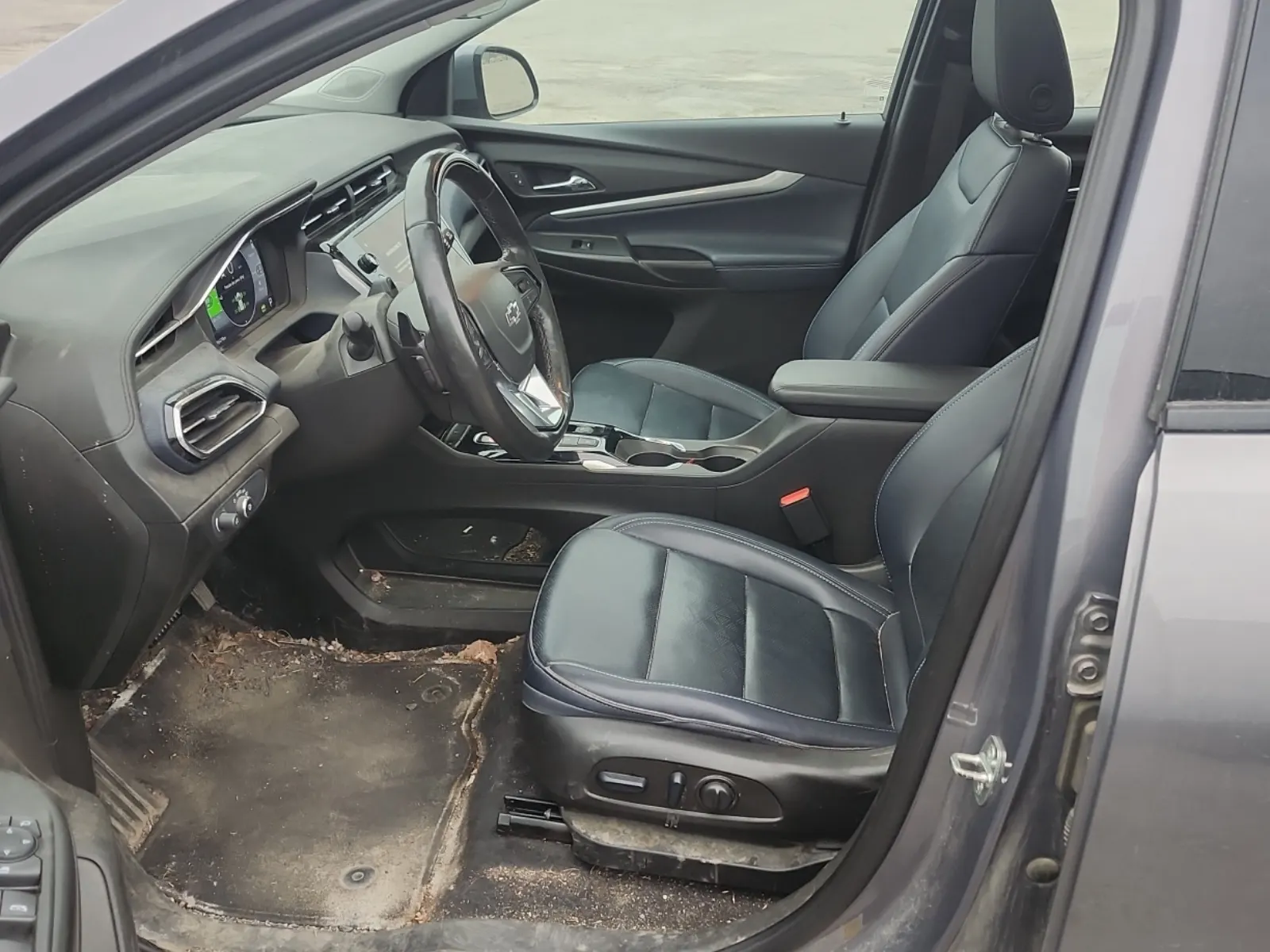 Front Interior Photo