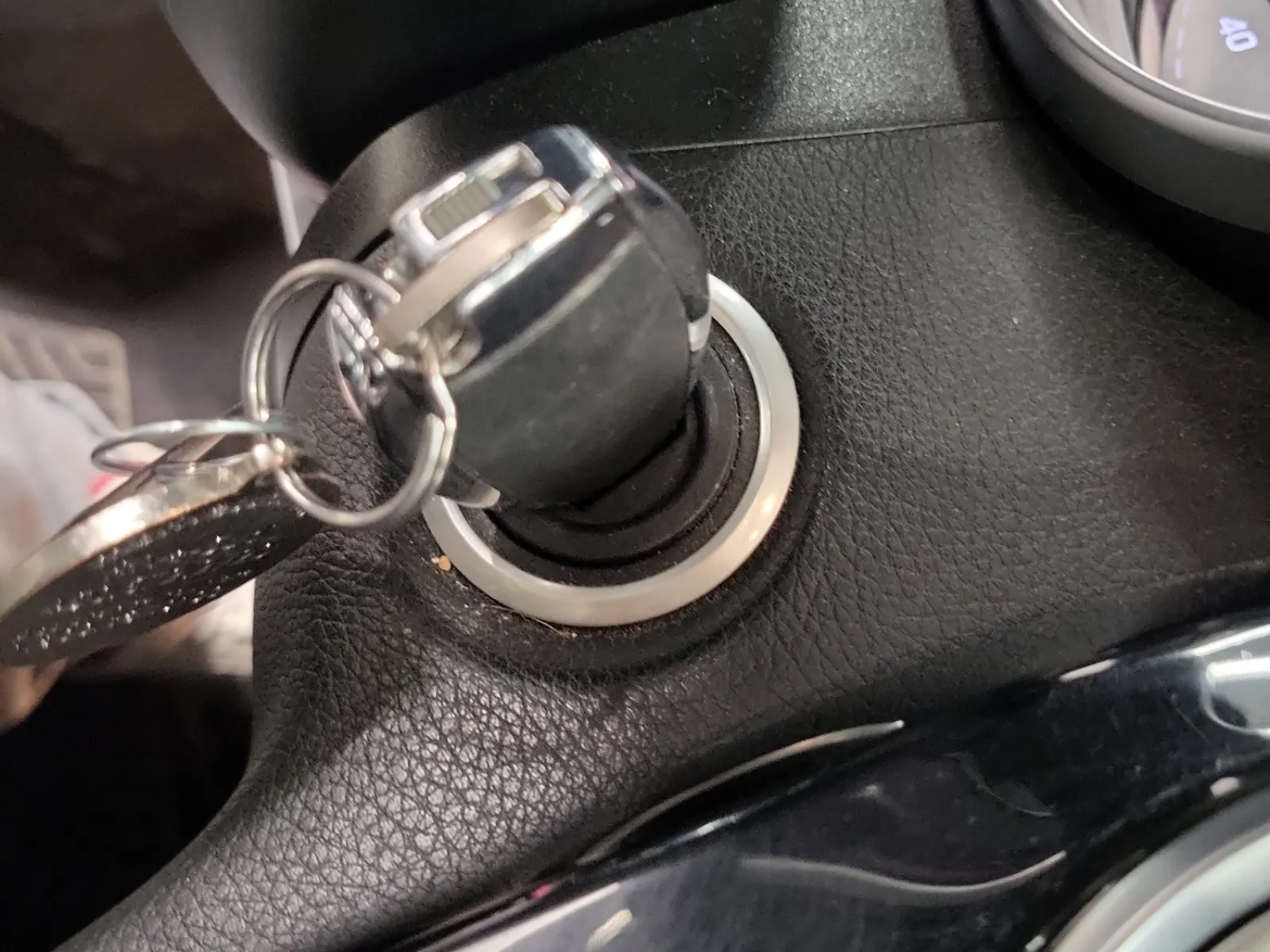 Keys/Fobs/Manual Photo