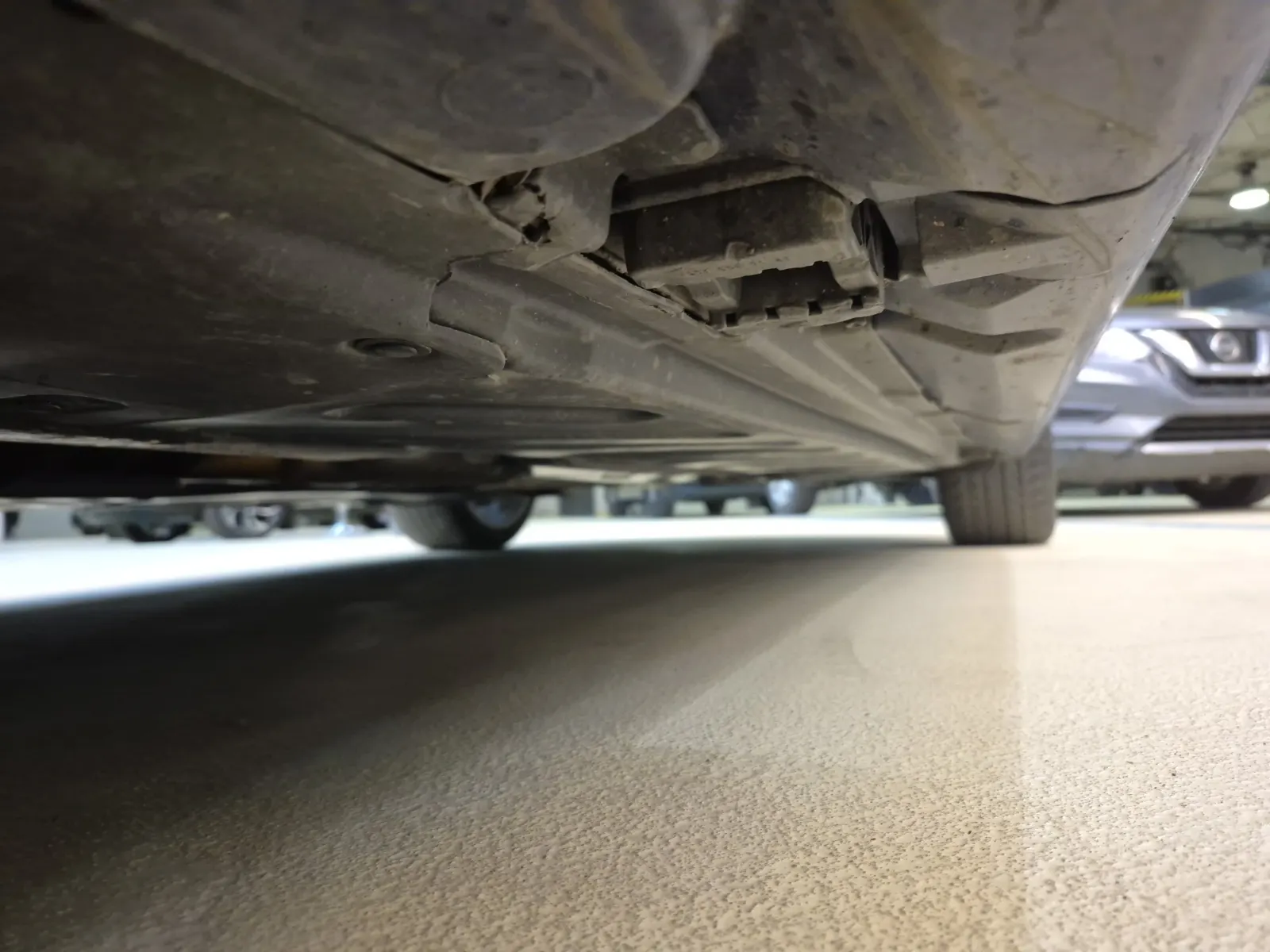 Undercarriage - Driver Photo