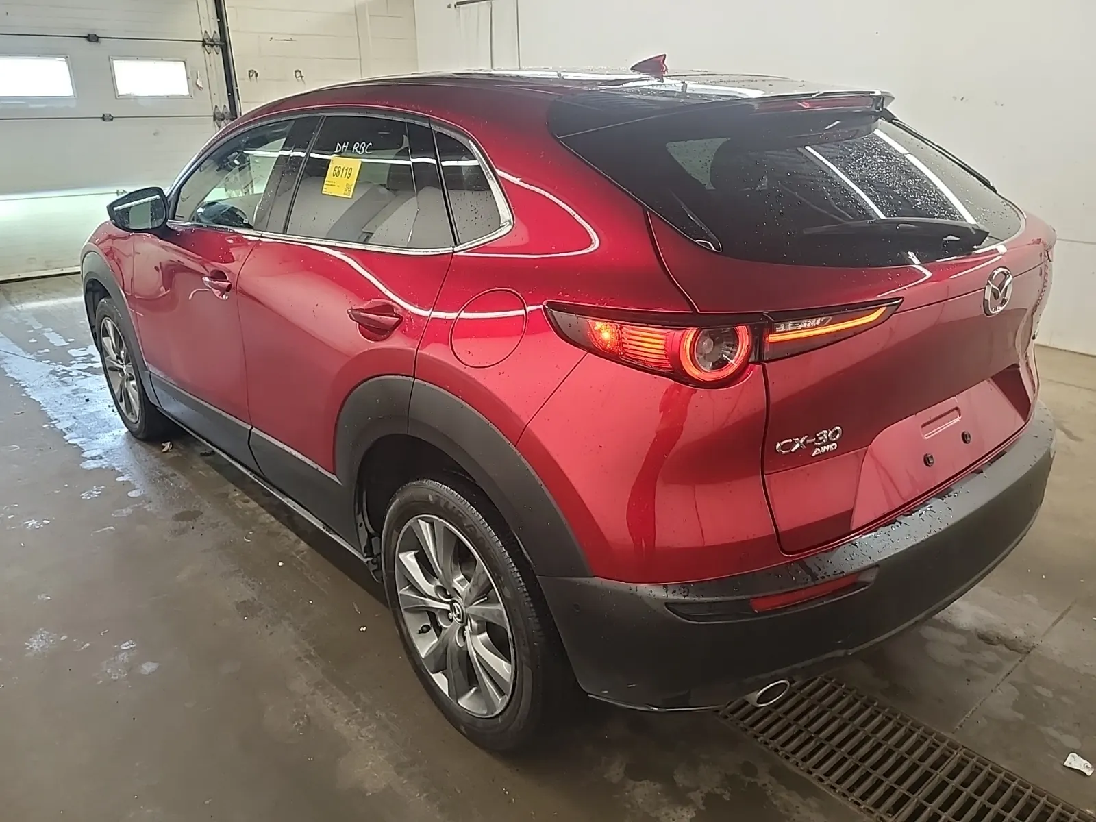 Driver Rear 3/4 Photo
