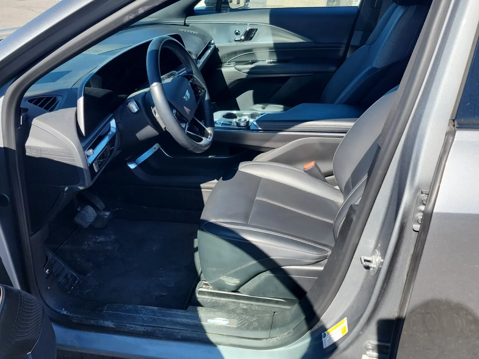 Front Interior Photo