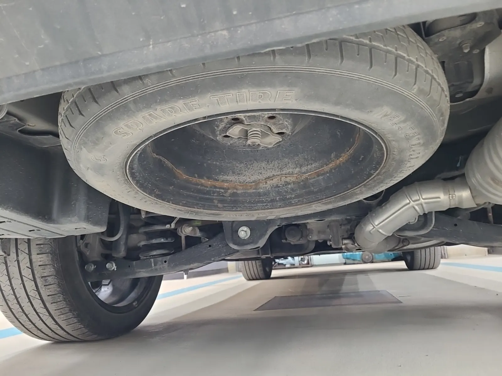 Spare Tire & Wheel Photo
