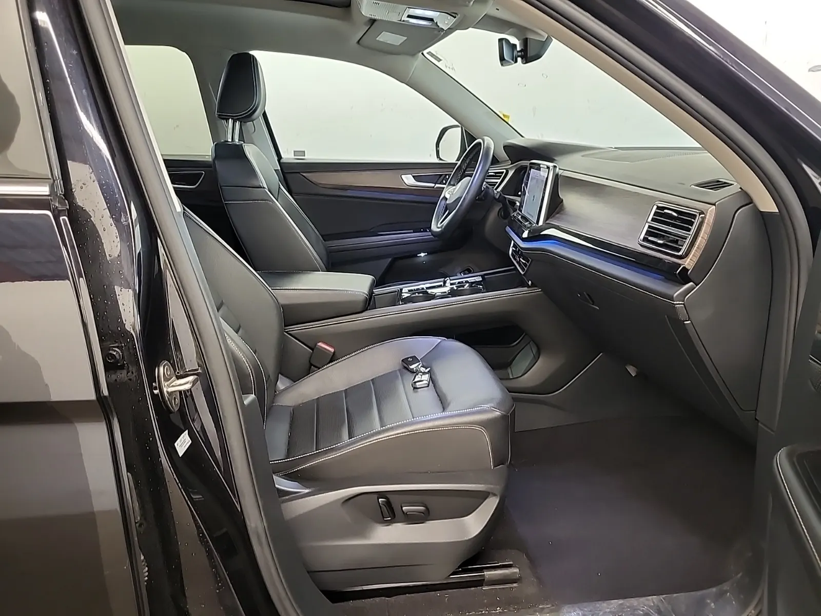 Right Side Interior Photo