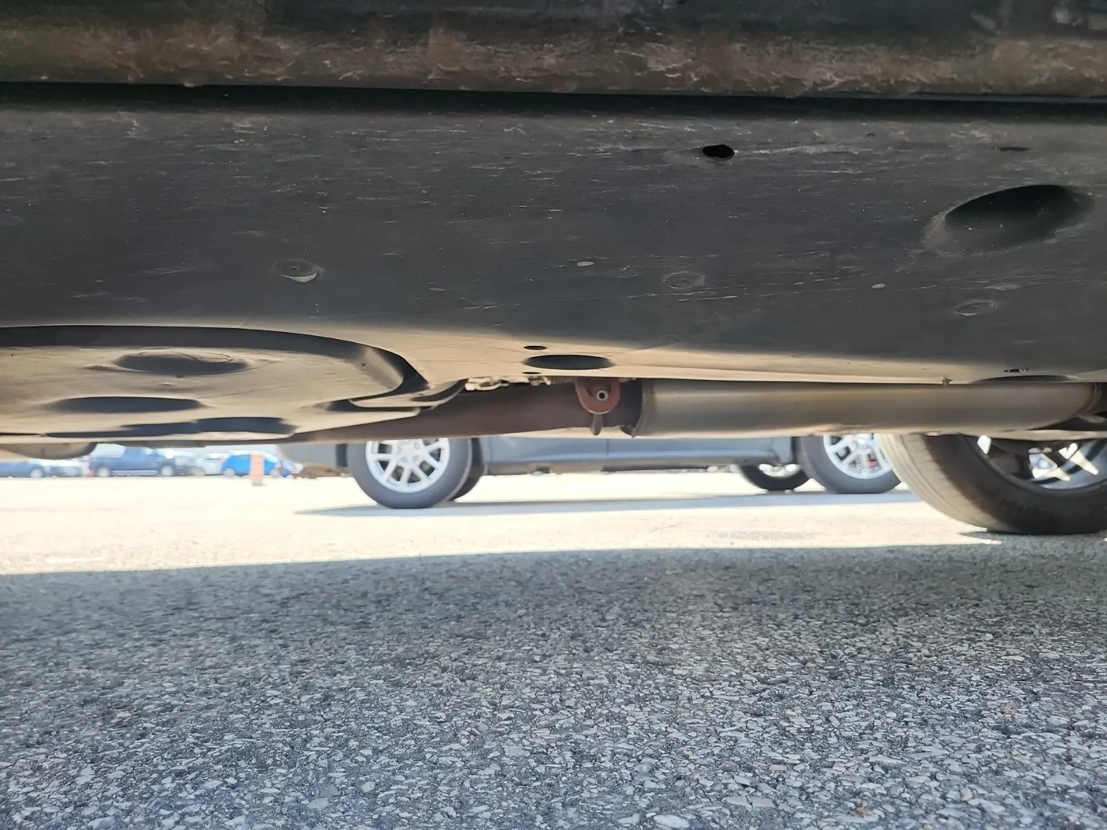 Undercarriage - Passenger Photo