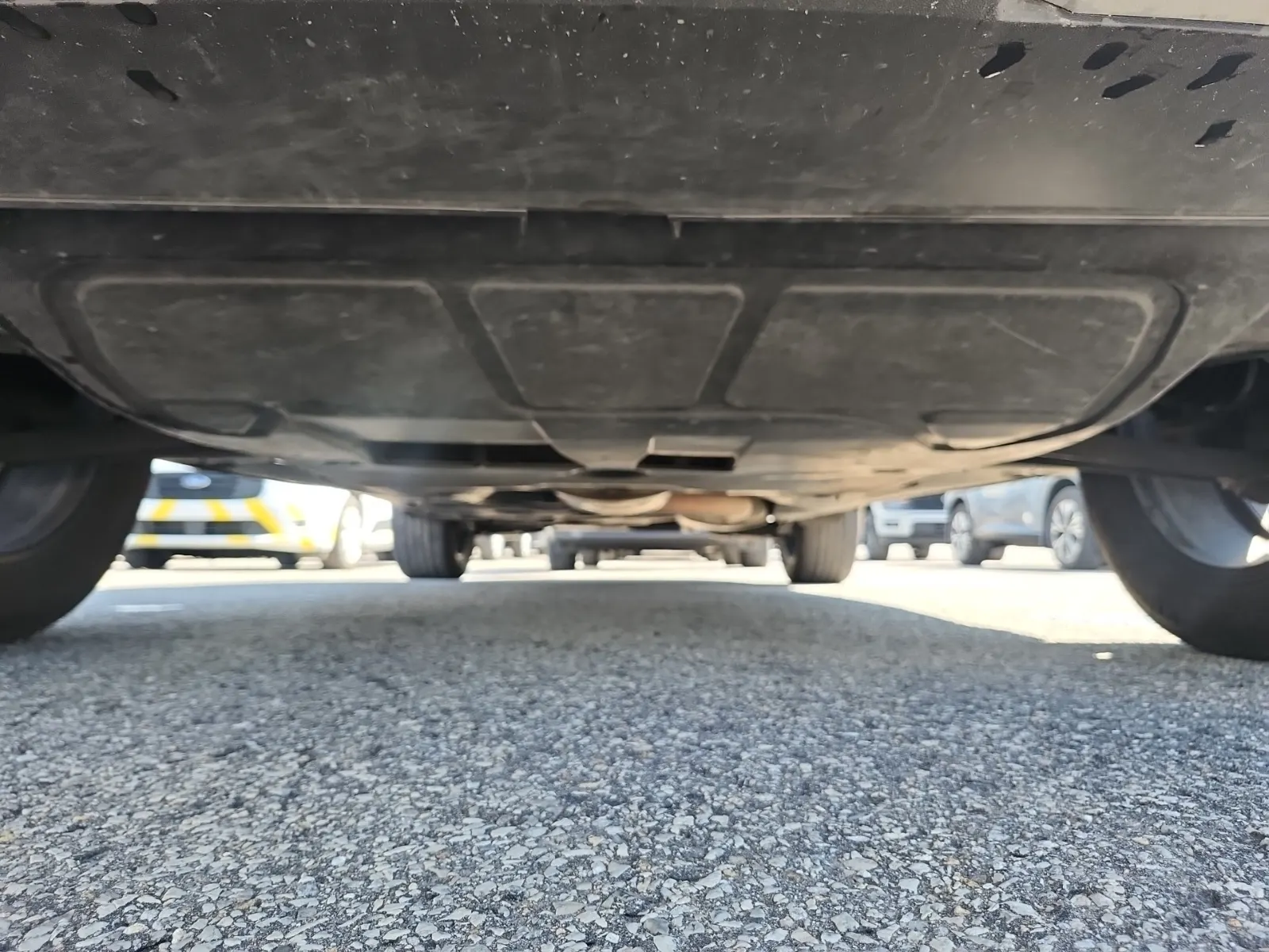 Undercarriage - Front Photo