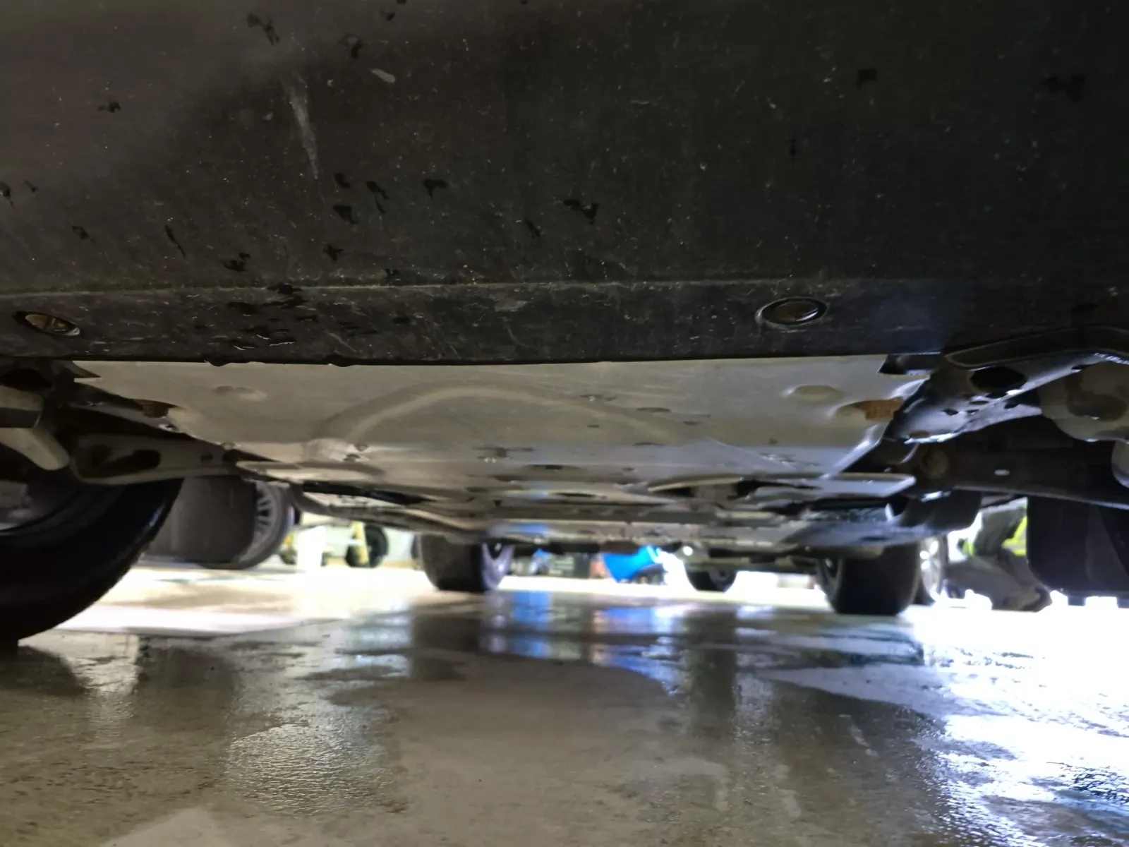Undercarriage - Front Photo