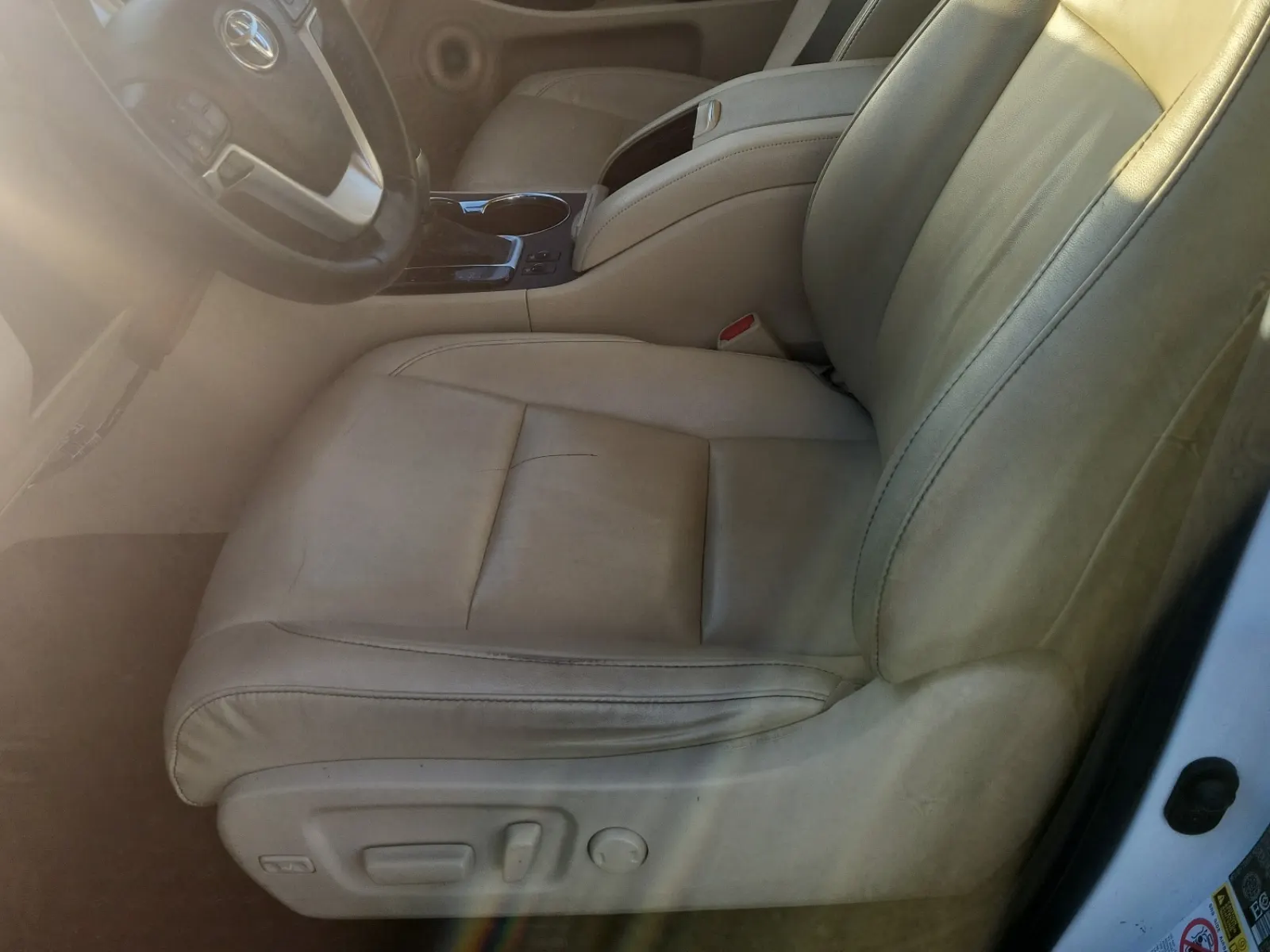 Front Interior Photo