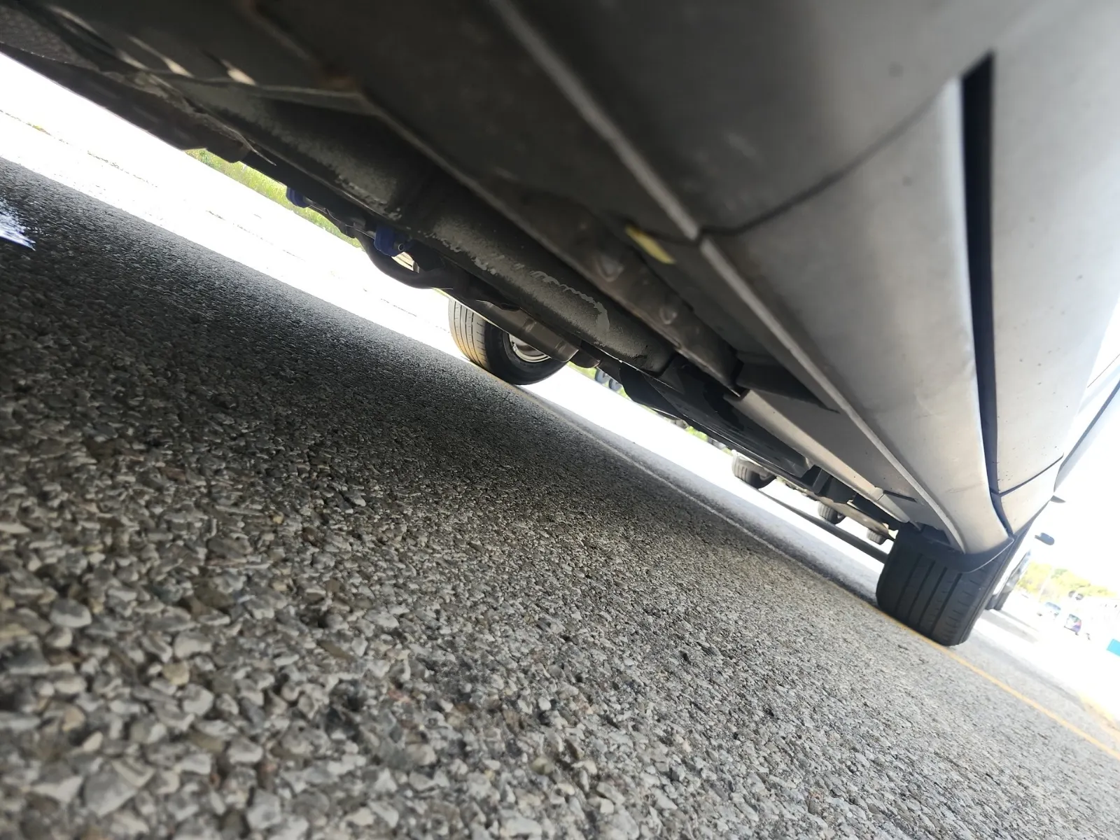 Undercarriage - Driver Photo