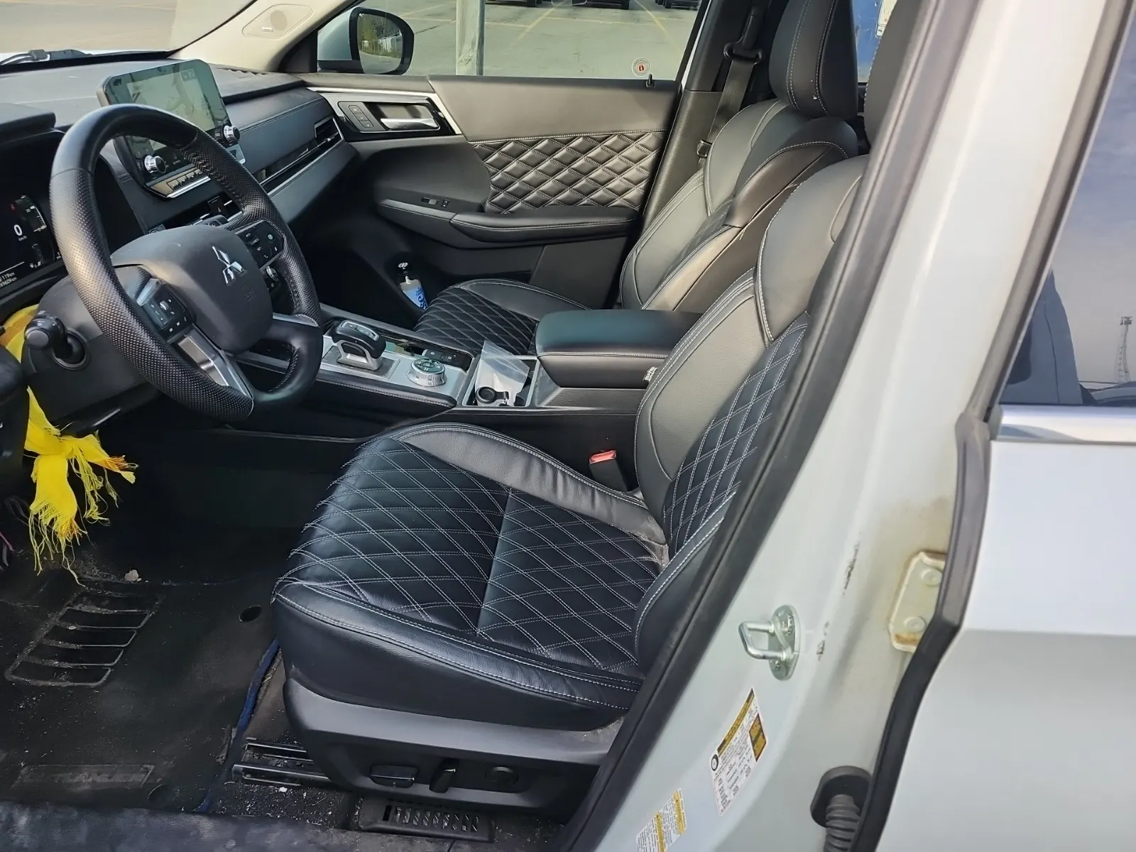 Front Interior Photo