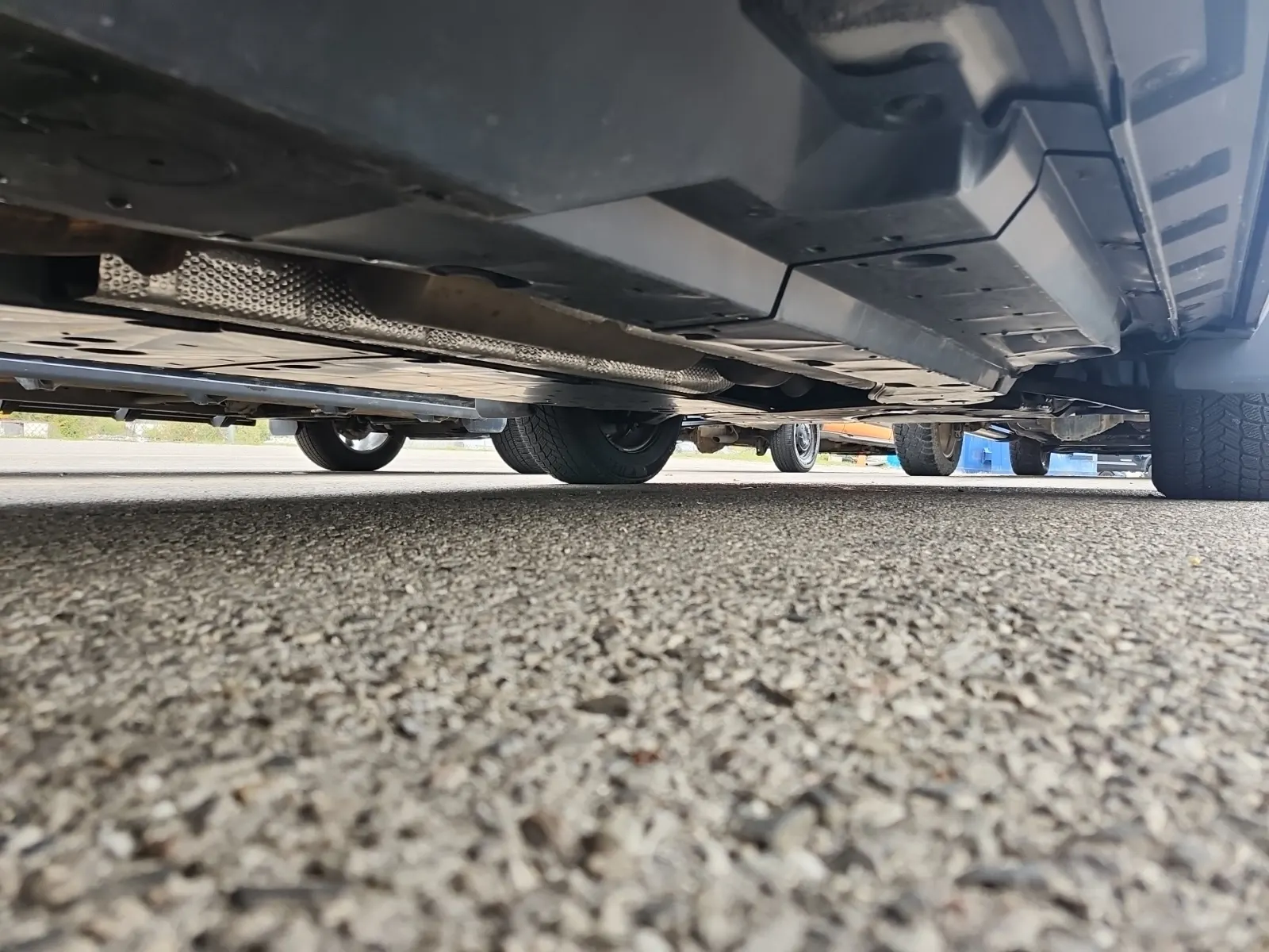 Undercarriage - Passenger Photo