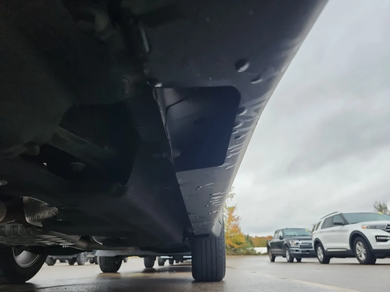 Undercarriage - Driver Photo