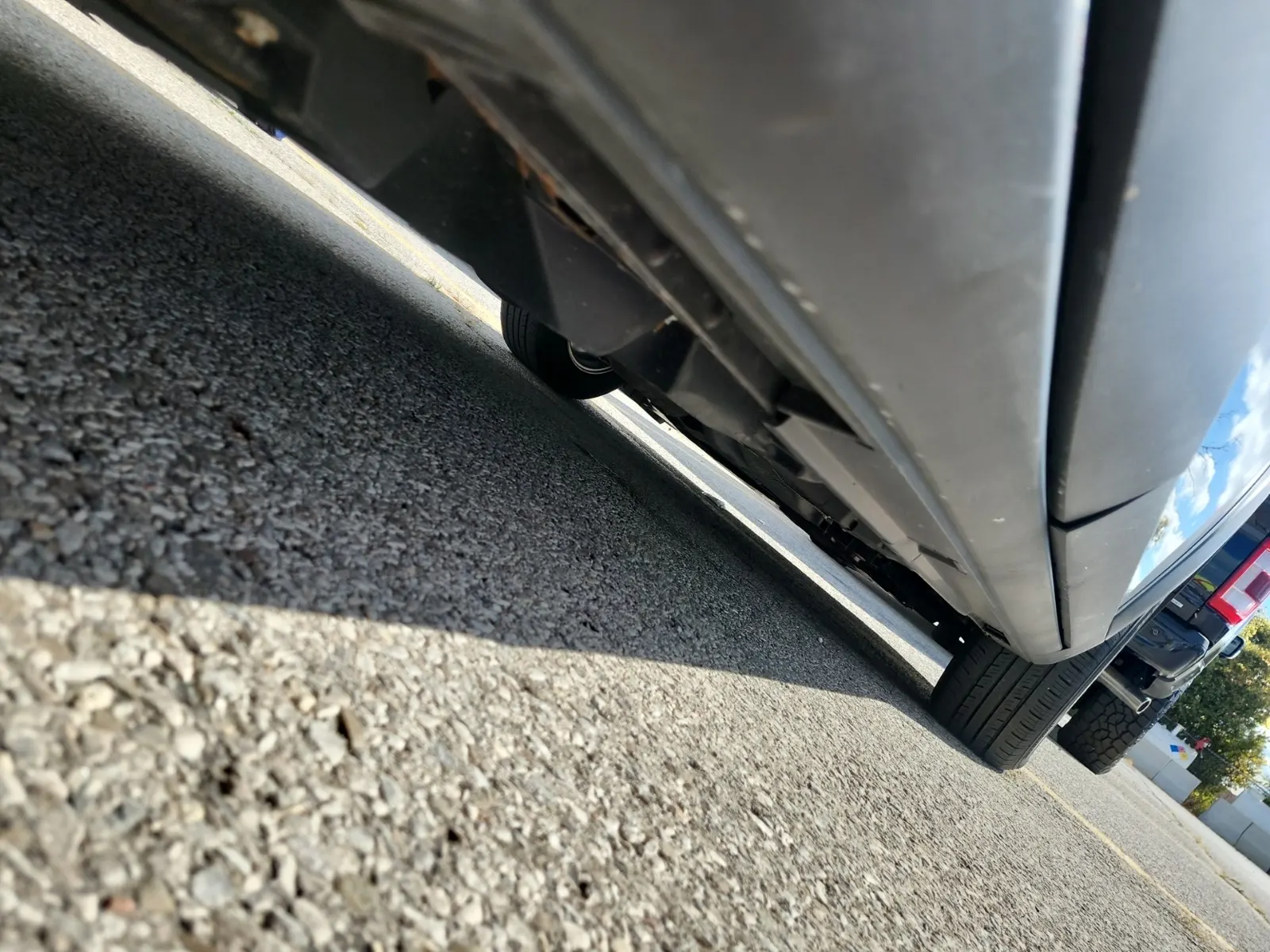 Undercarriage - Passenger Photo