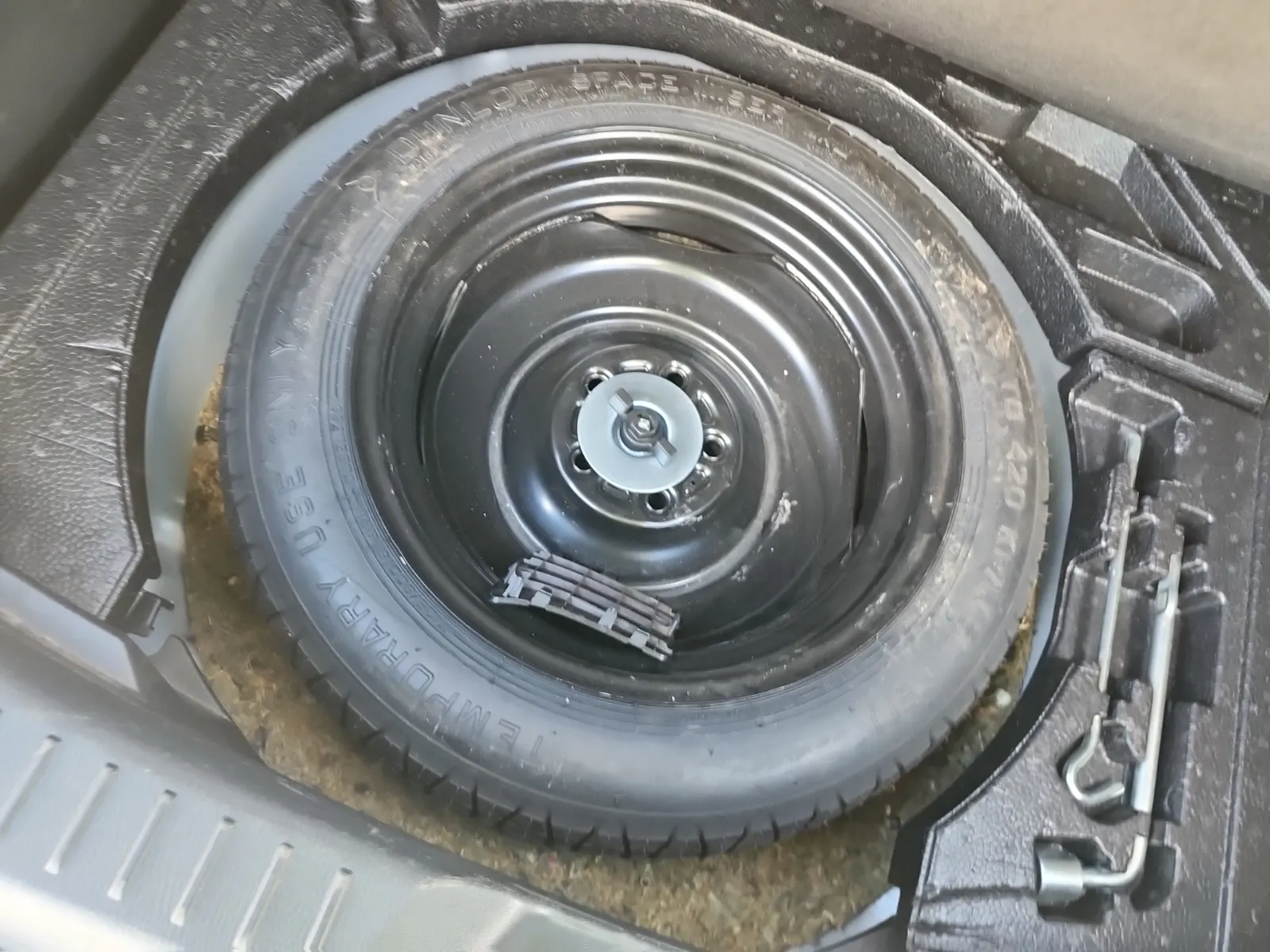 Spare Tire & Wheel Photo