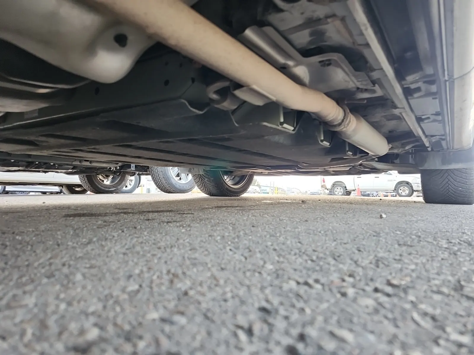 Undercarriage - Passenger Photo