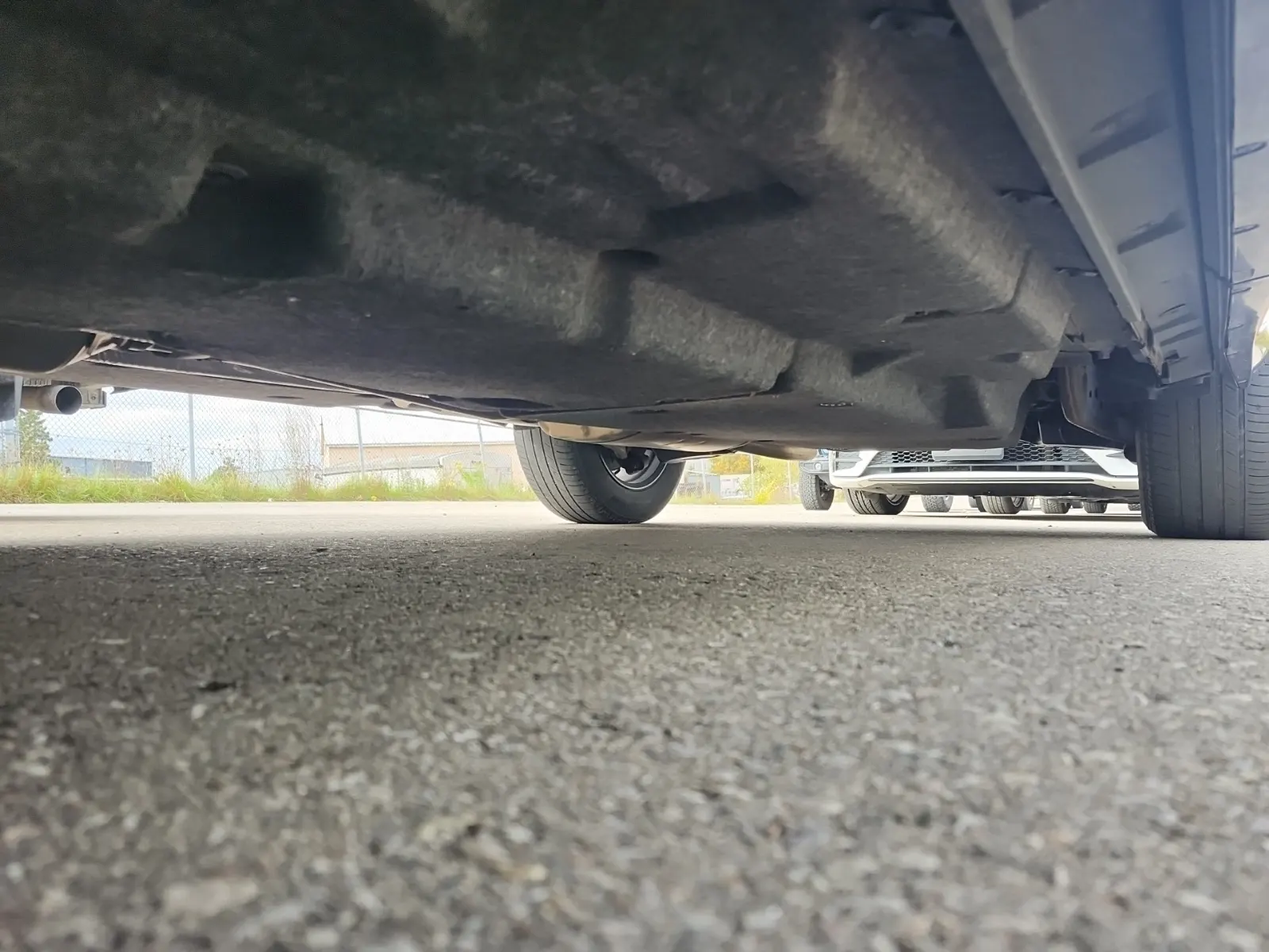 Undercarriage - Driver Photo