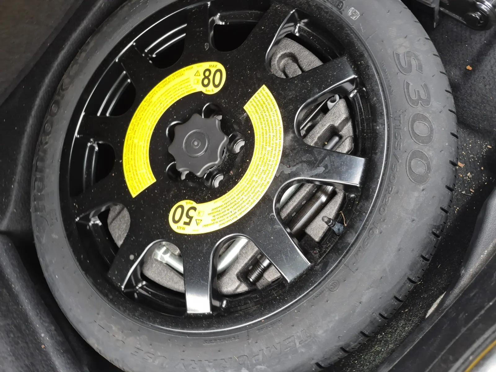 Spare Tire & Wheel Photo