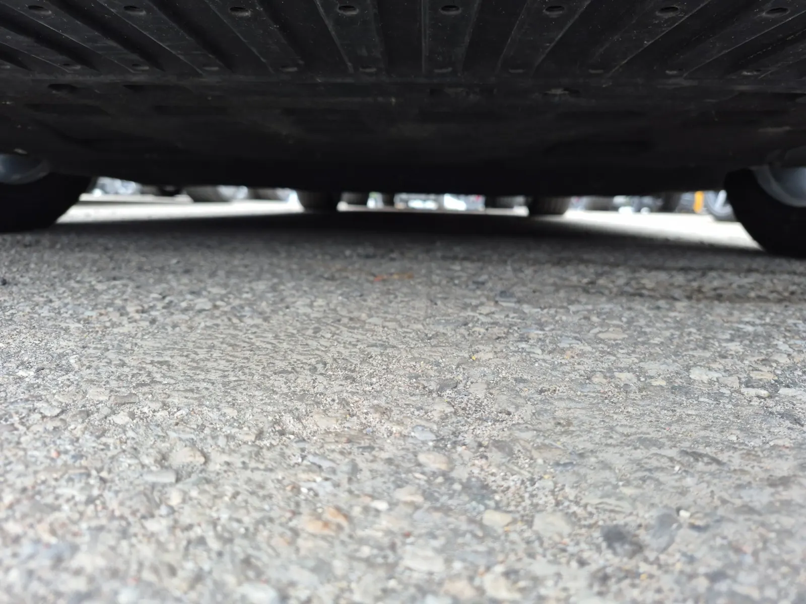 Undercarriage - Front Photo