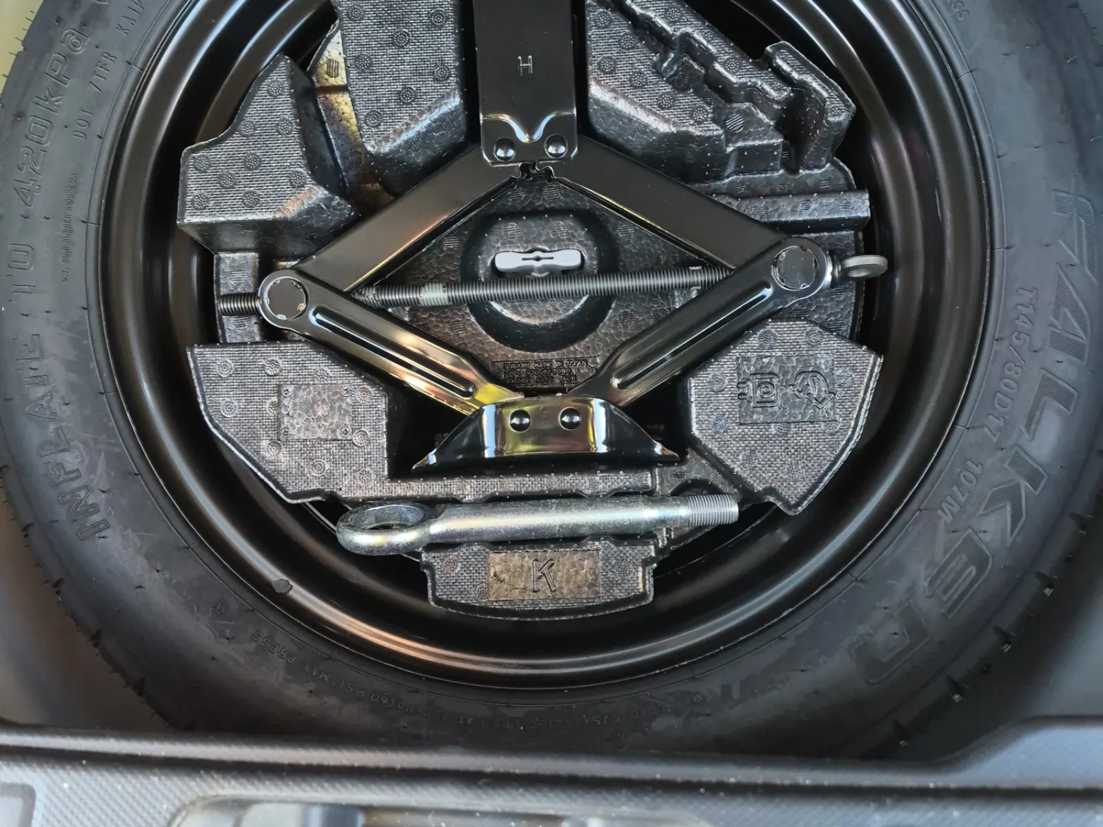 Spare Tire & Wheel Photo