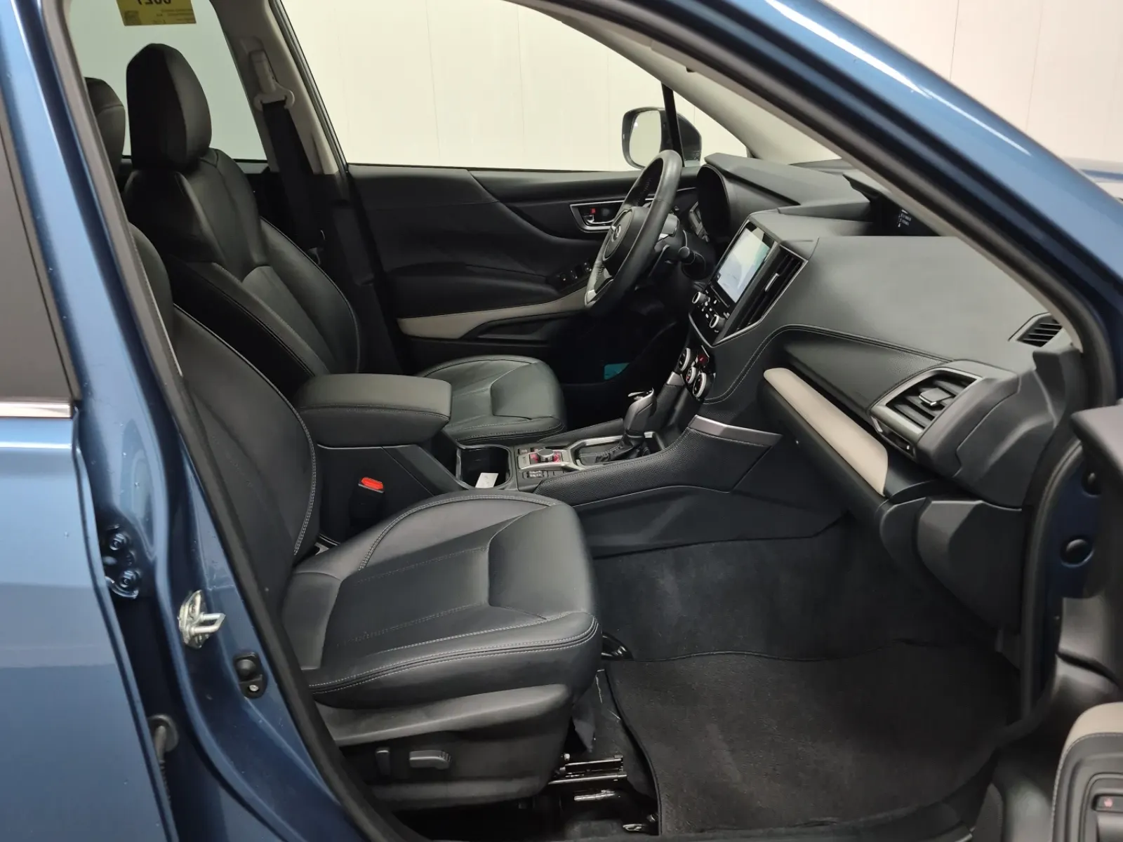 Right Side Interior Photo