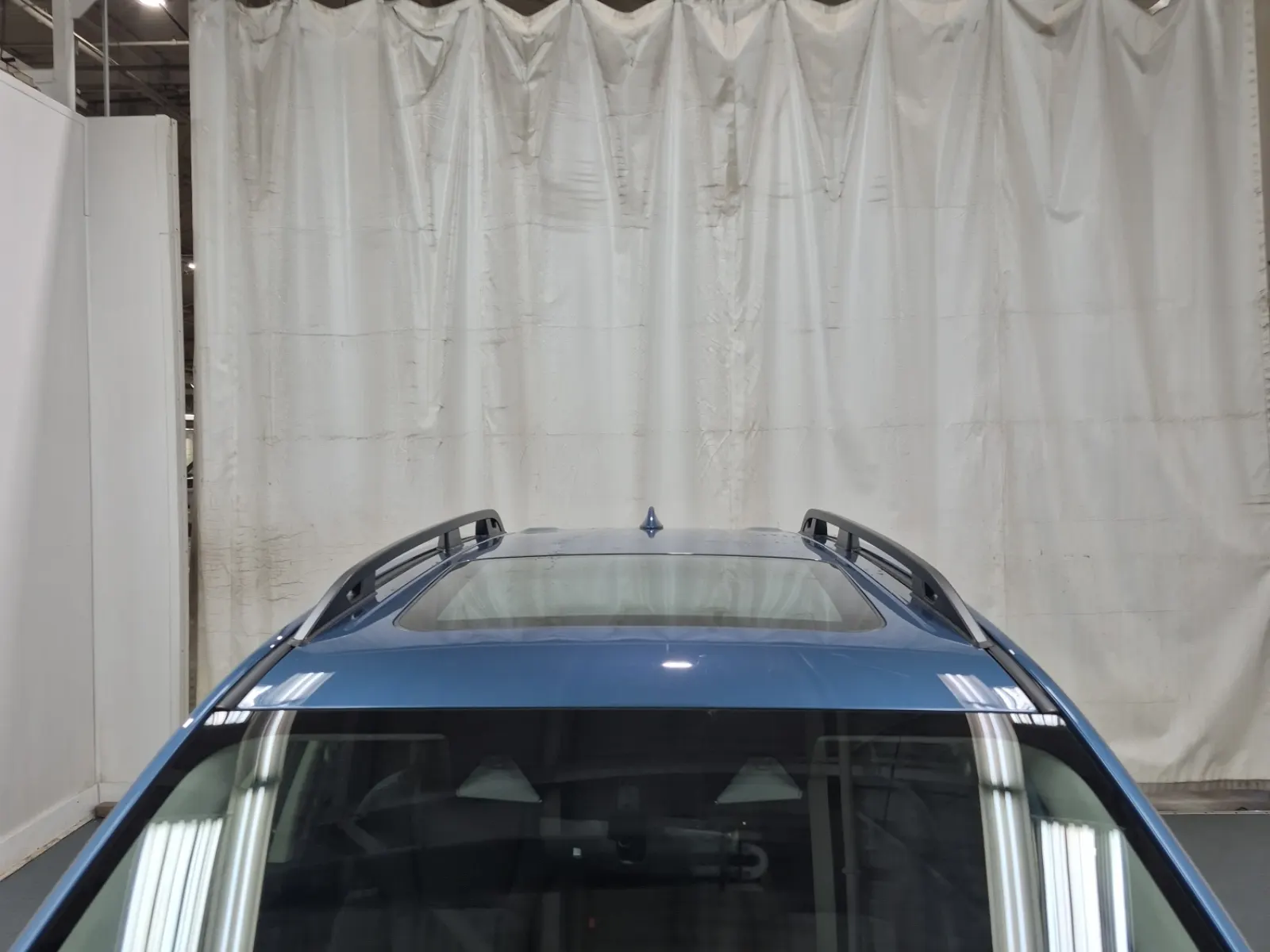 Exterior Roof Photo