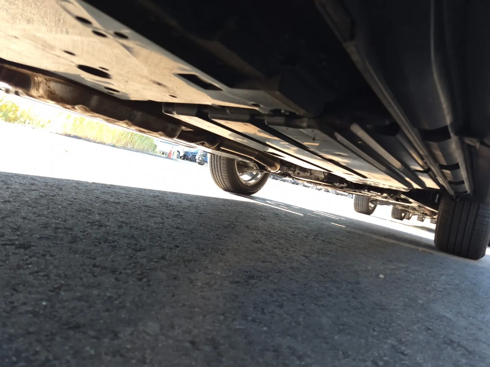 Undercarriage - Passenger Photo