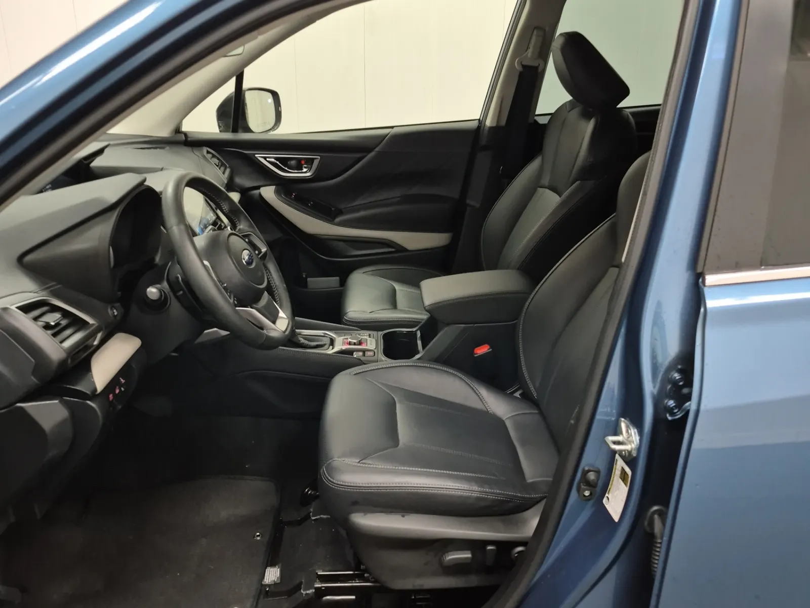 Front Interior Photo