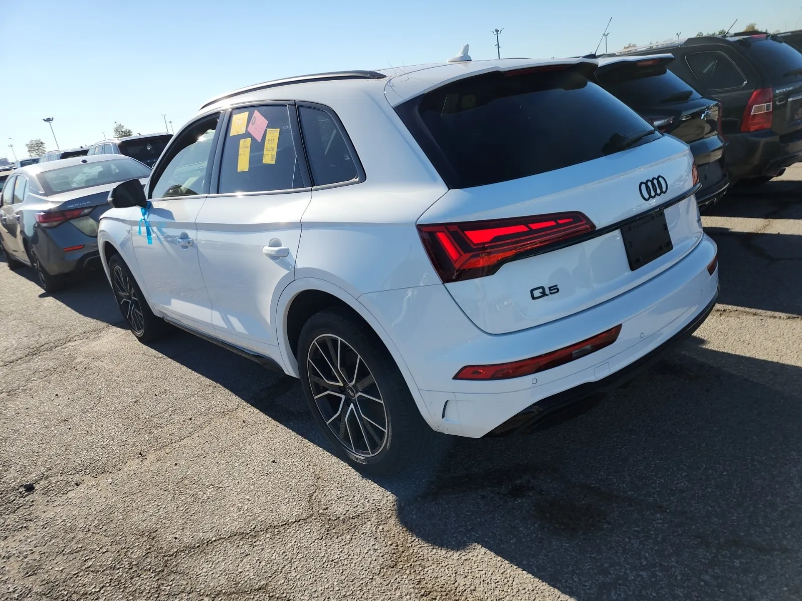 Driver Rear 3/4 Photo