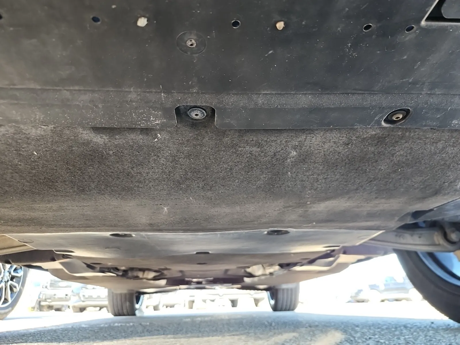 Undercarriage - Front Photo