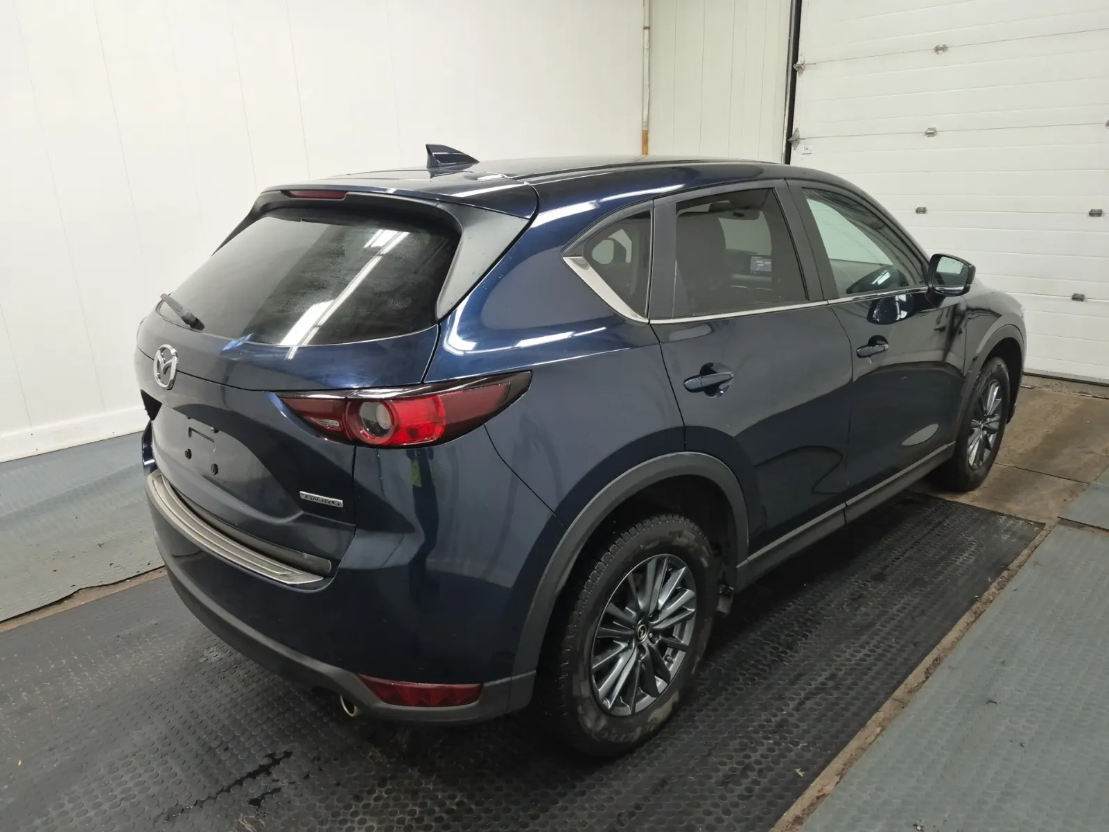 Passenger Rear 3/4 Photo