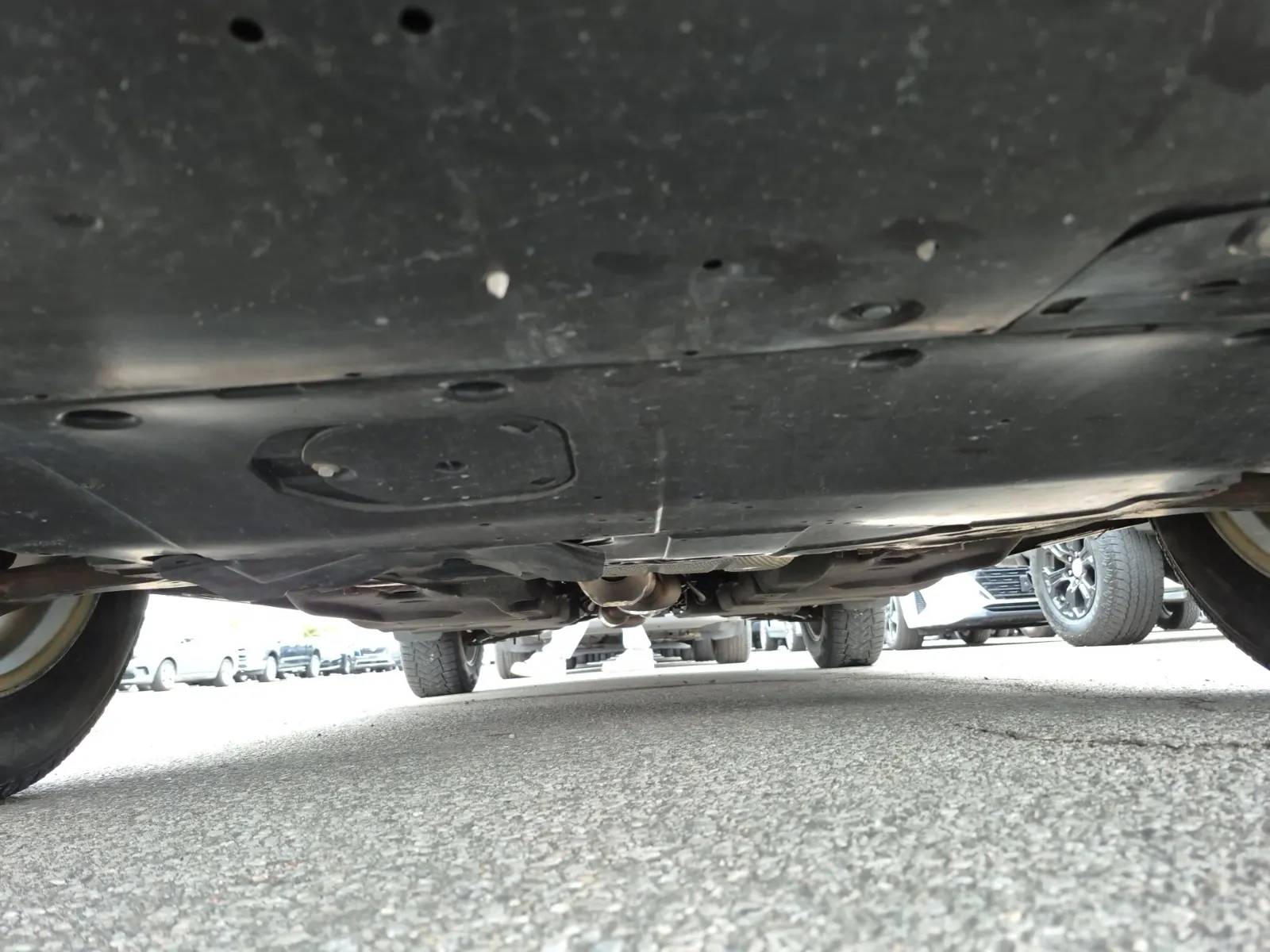 Undercarriage - Front Photo
