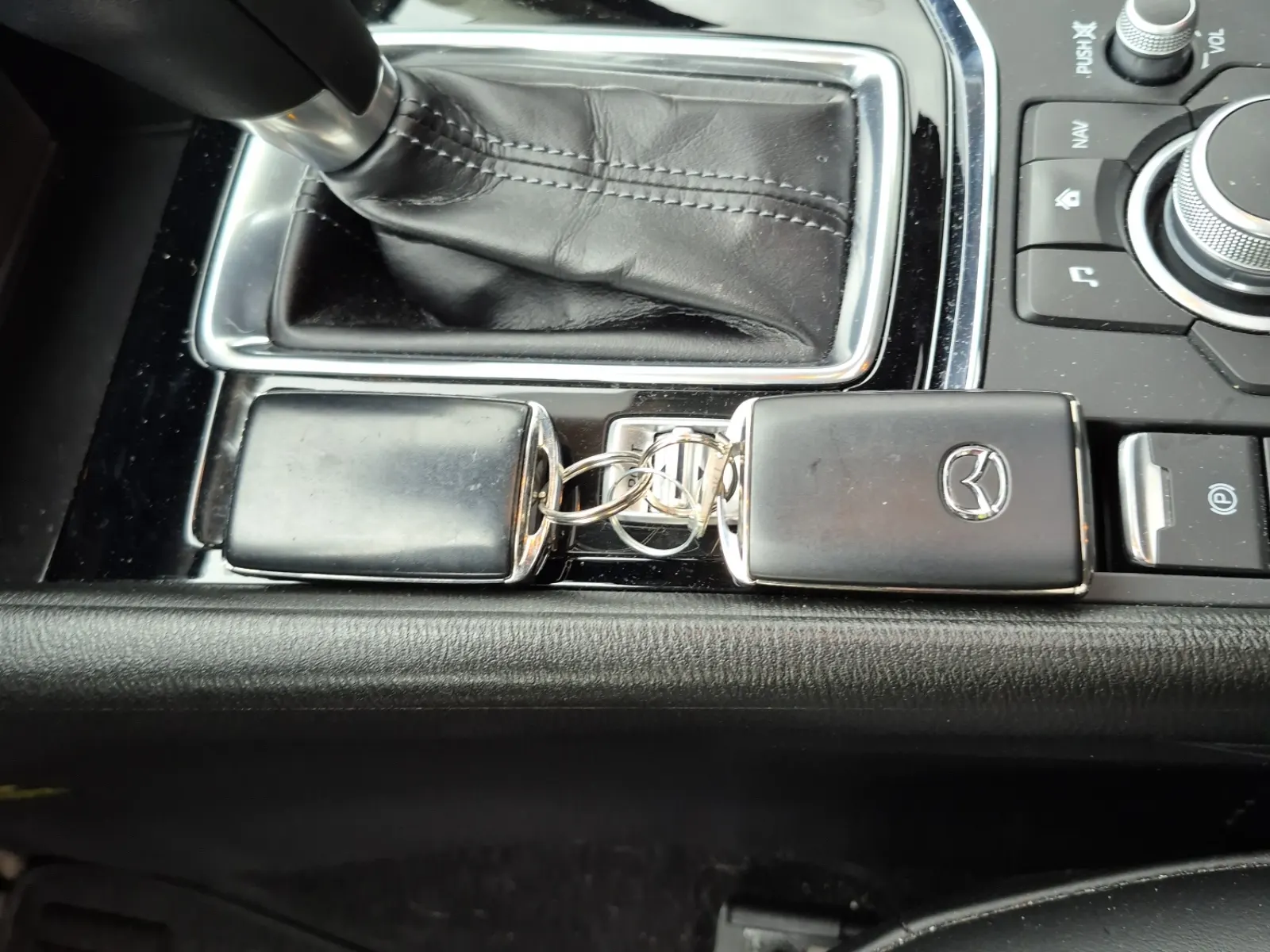 Keys/Fobs/Manual Photo