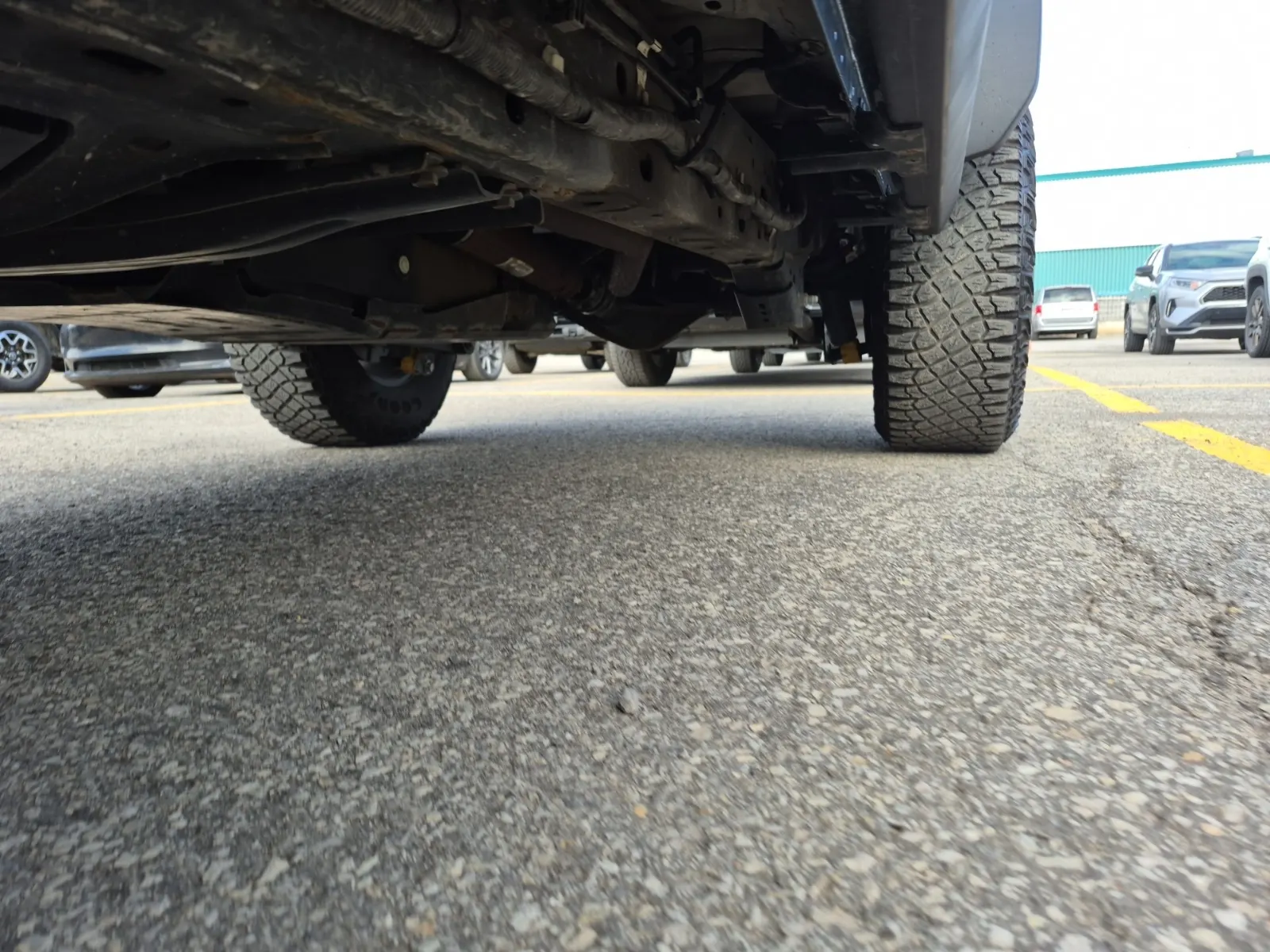 Undercarriage - Driver Photo