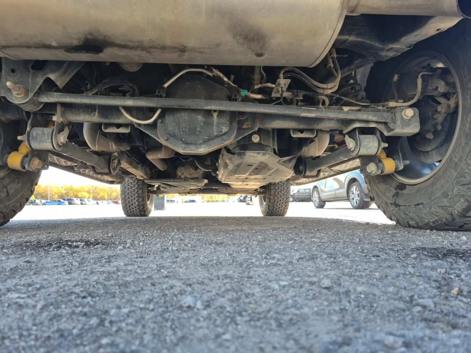 Undercarriage - Rear Photo