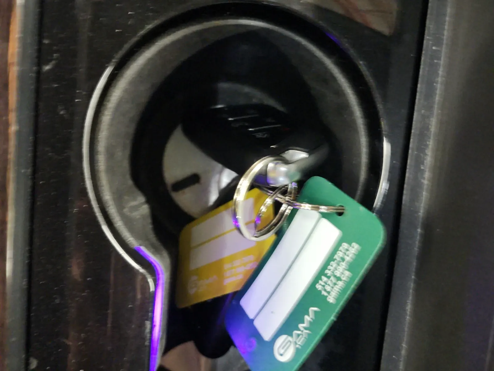 Keys/Fobs/Manual Photo