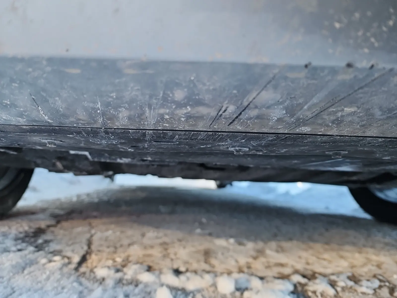Undercarriage - Front Photo