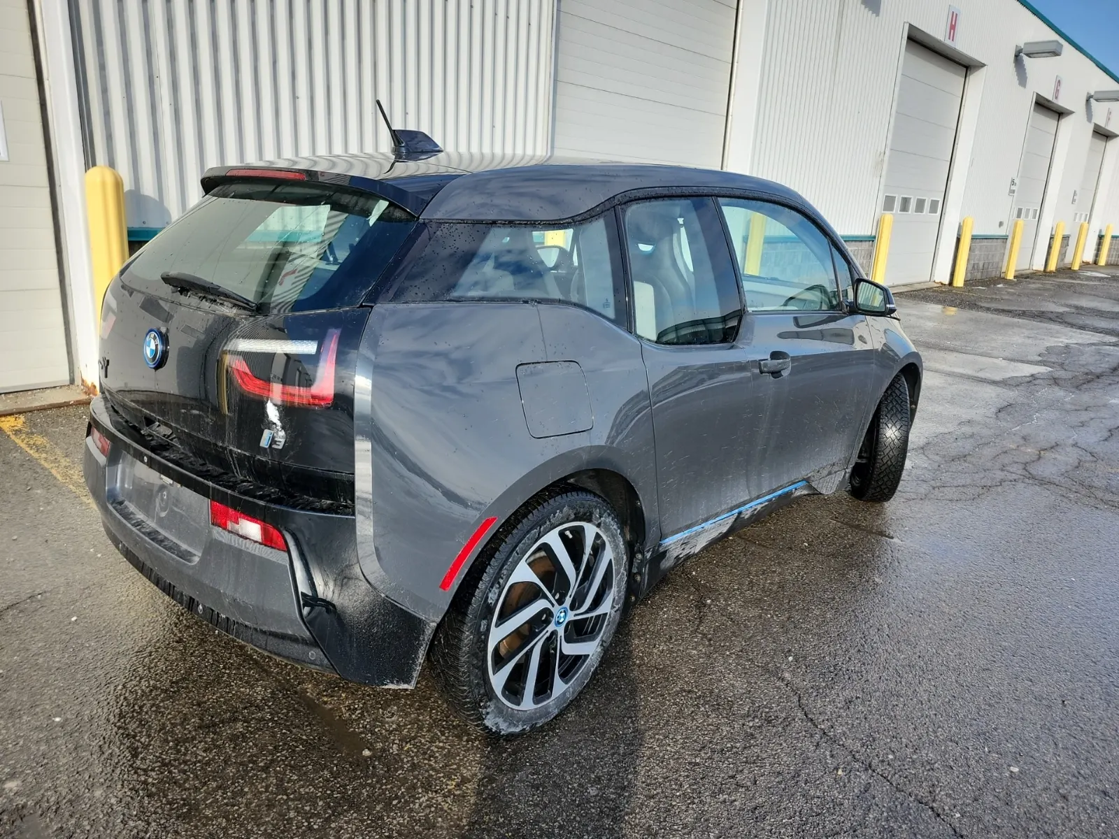 Passenger Rear 3/4 Photo