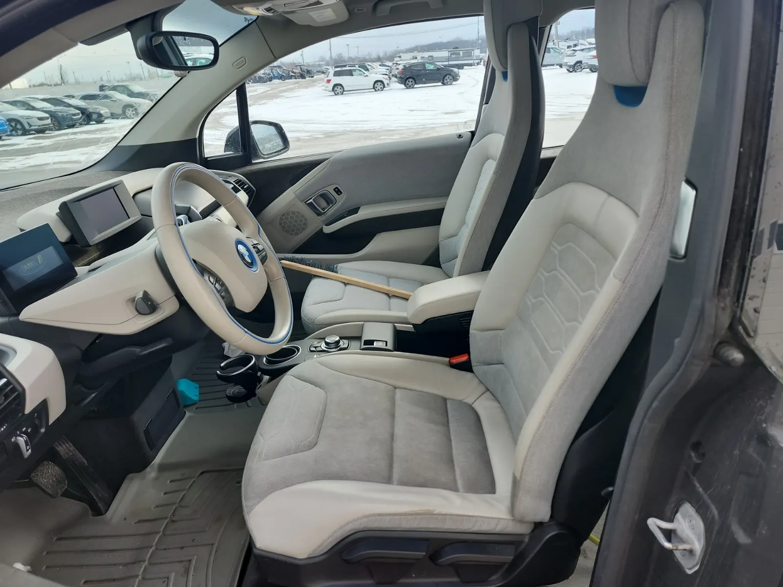 Front Interior Photo