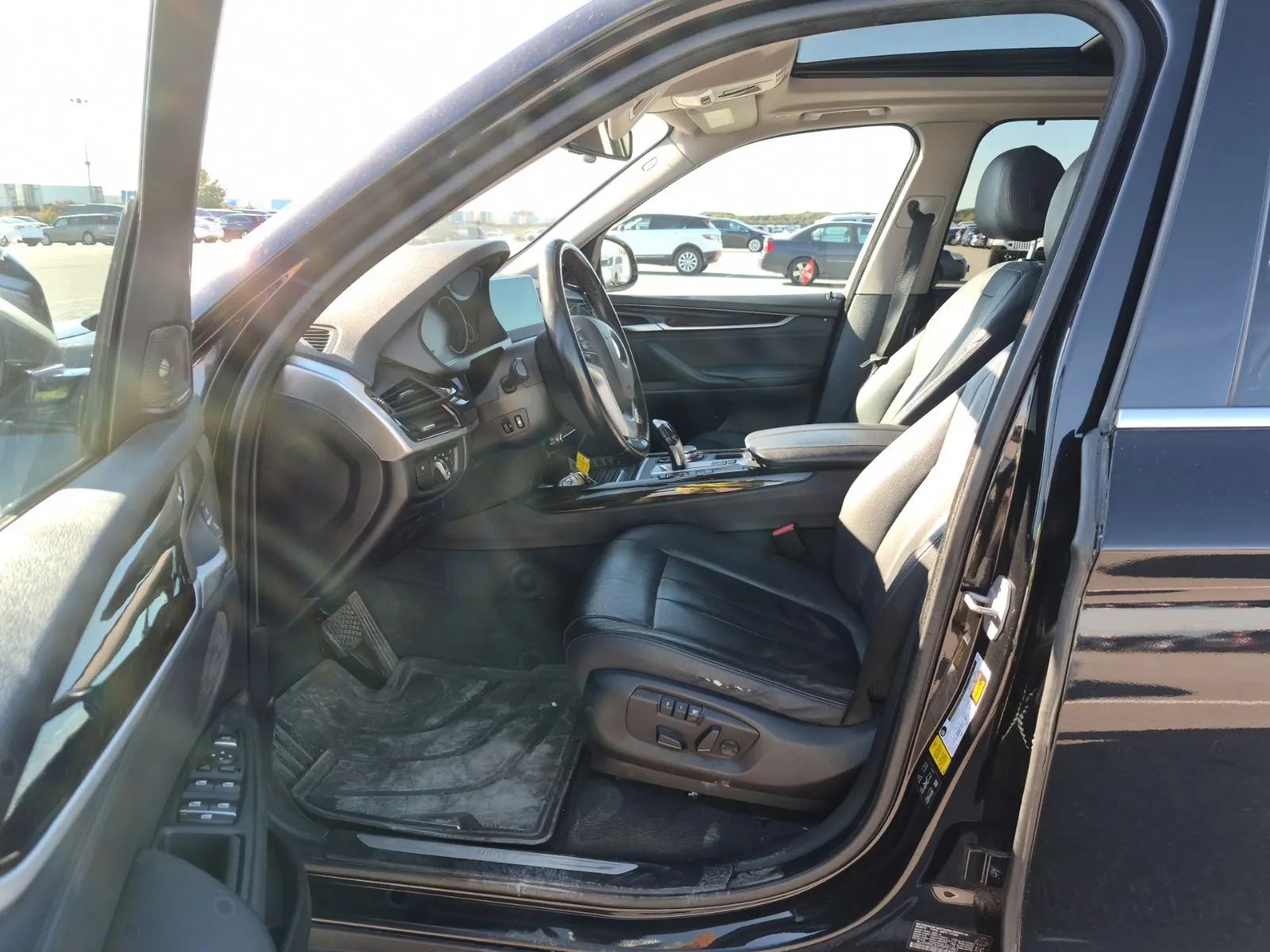 Front Interior Photo