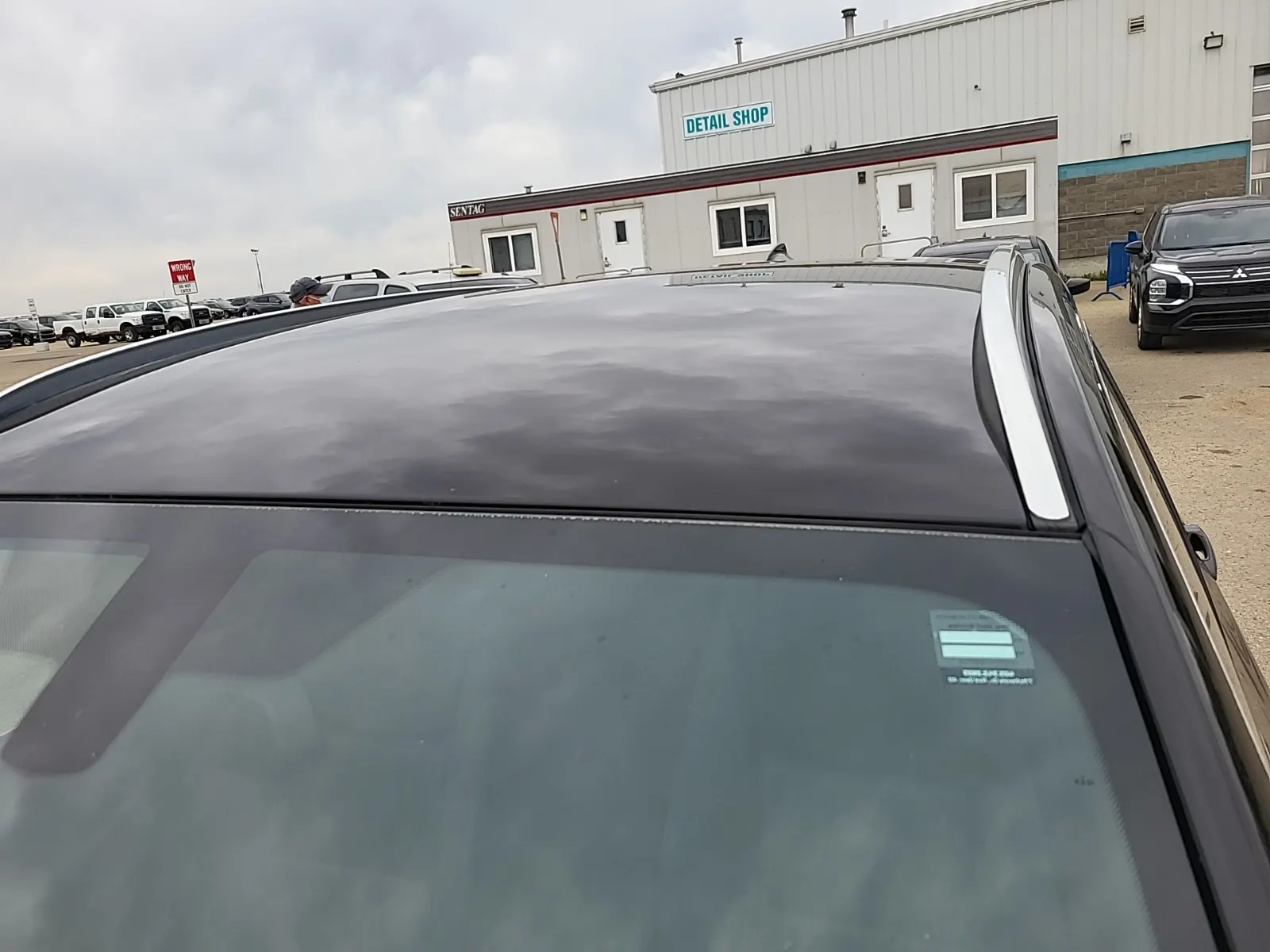 Exterior Roof Photo
